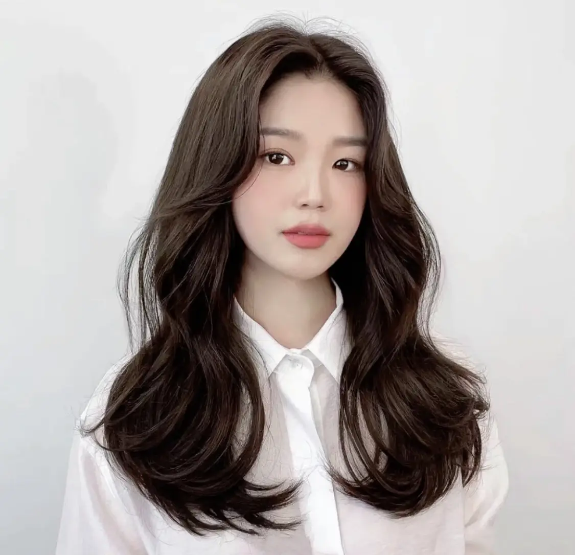 😍 8 Korean Style Curly Hair Ideas For Long Hair People Gallery Posted By Applepieee Lemon8