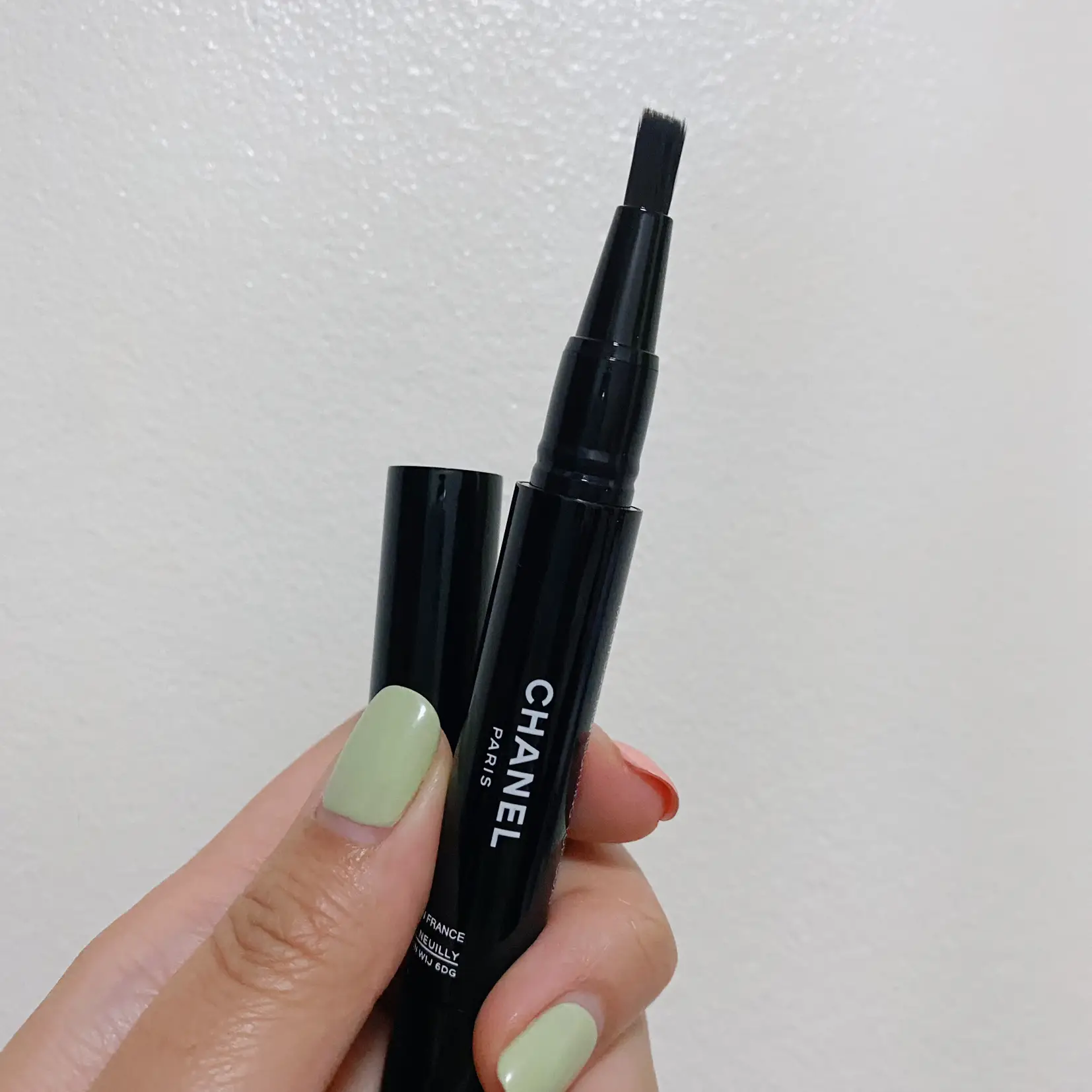 Unboxed Chanel The Newest Call 🌷😆✨ Stylo Lumiere Regard, Gallery posted  by LittlecatReview