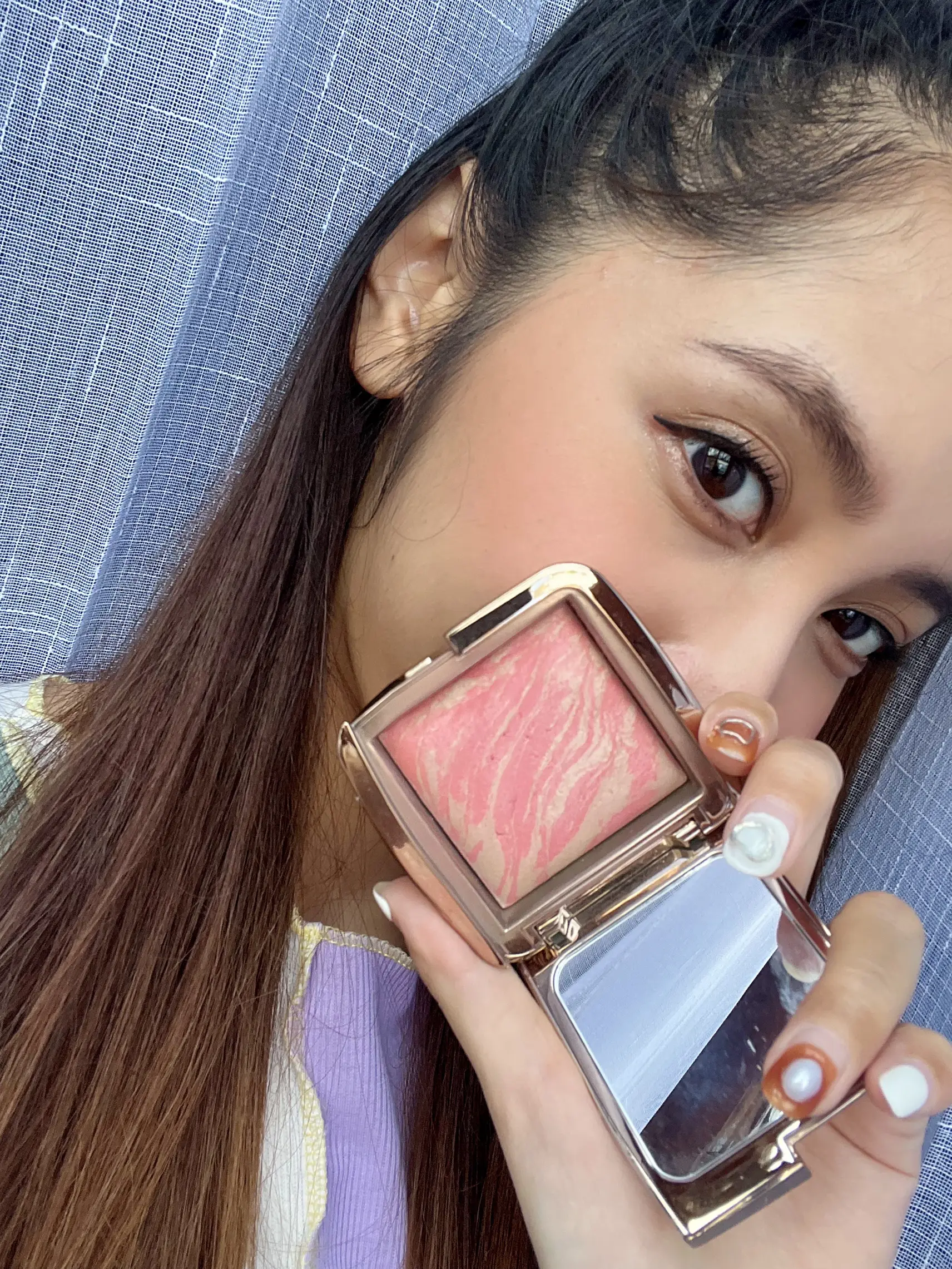 Hourglass Cosmetics Ambient Lighting Blush offers in Dim Infusion