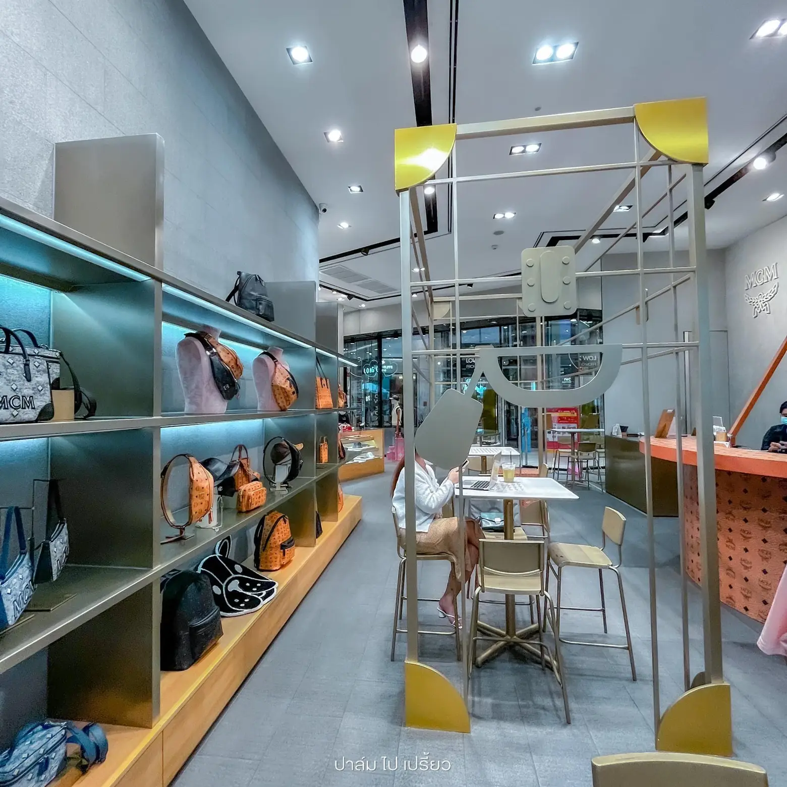 Mcm cafe outlet emquartier