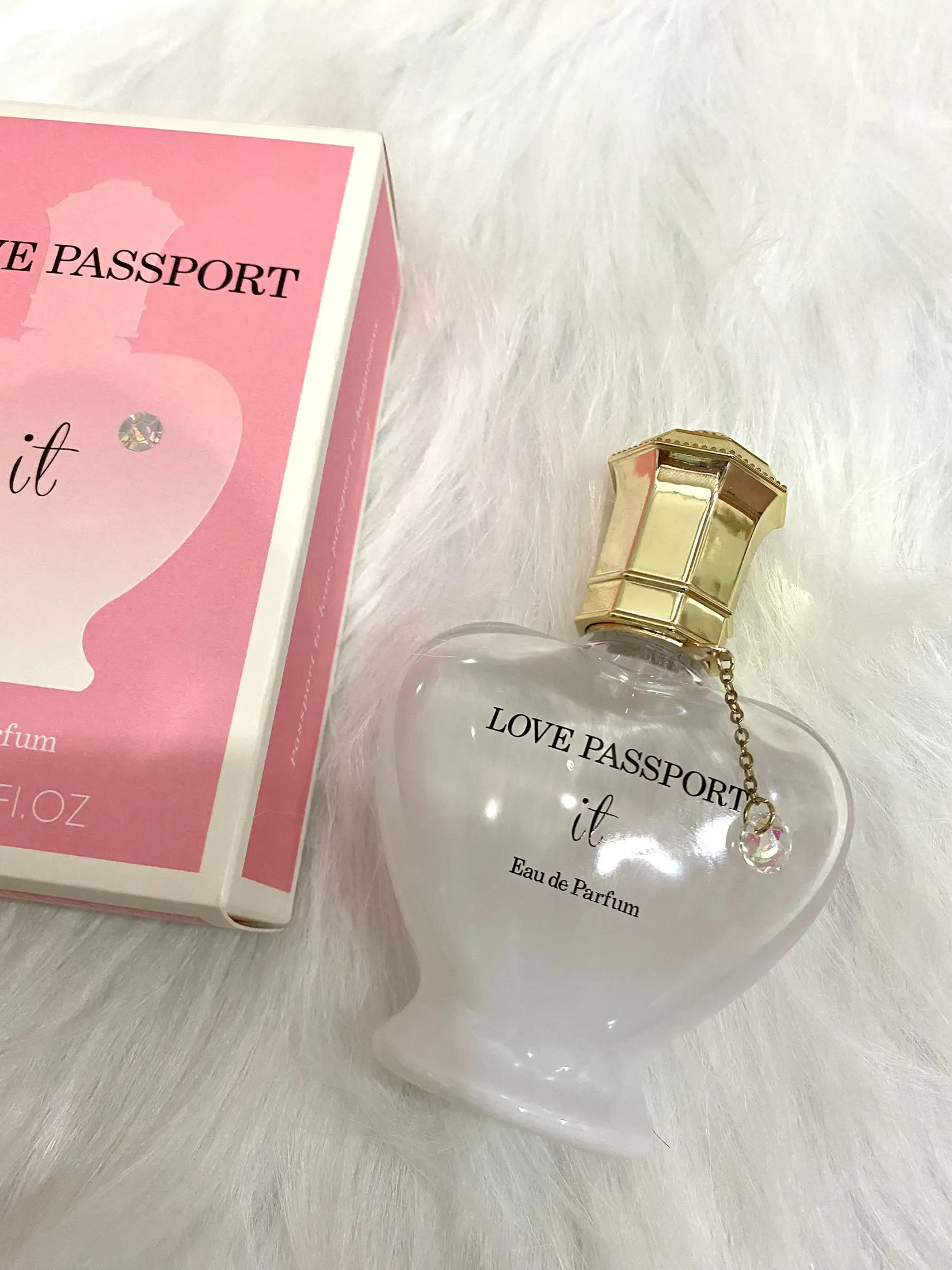 Love passport it online perfume