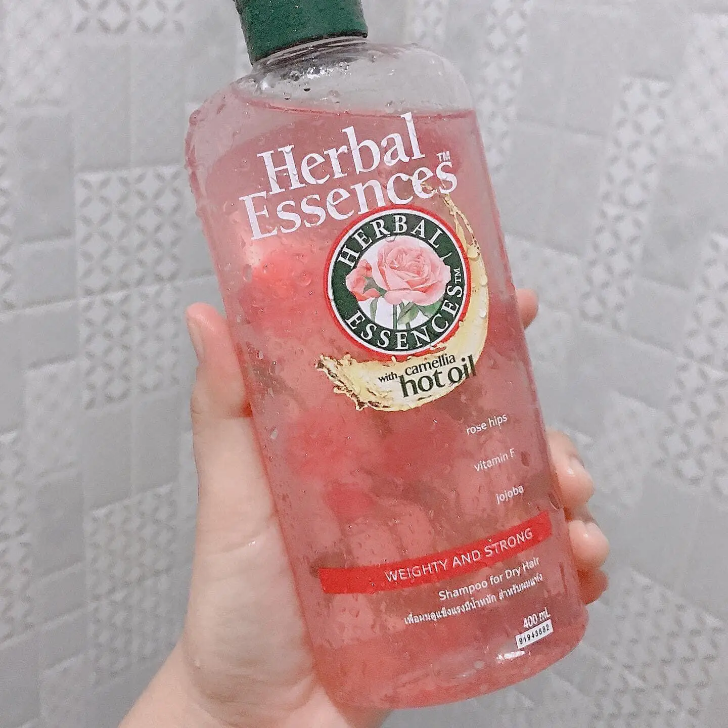 Herbal Essences เป็นแชมพูที่ใช แกลเลอรีที่โพสต์โดย Supatcha2930 Lemon8
