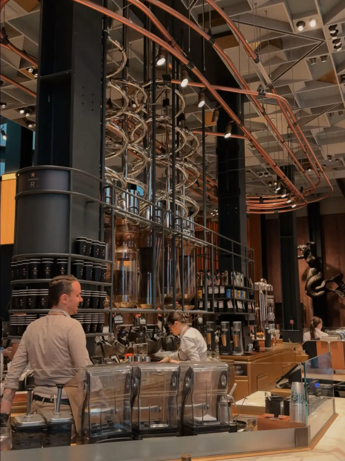 Particolare tazza - Picture of Starbucks - Reserve Roastery, Milan -  Tripadvisor