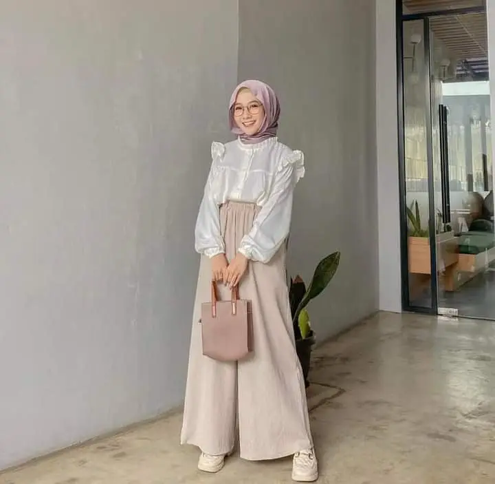 20 ide Ootd Hijab Style Cwe Pendek 150 teratas di 2024