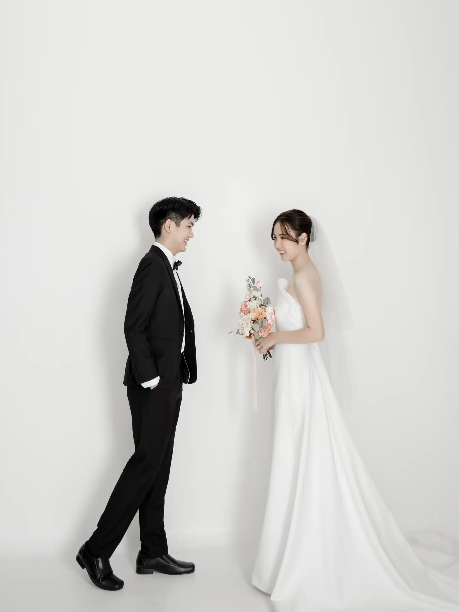 スチューでの結婚式前の撮影は韓国人です。 | กินช็อปใช้が投稿した 