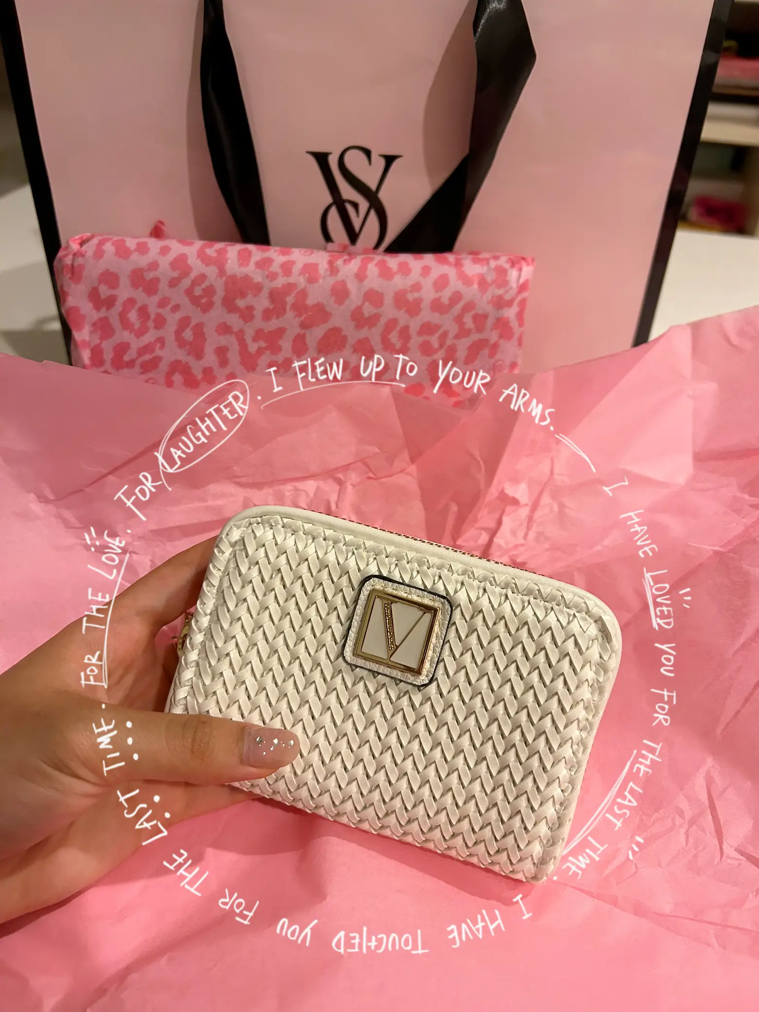 Victoria's Secret - TOTE TIME! Get this year's blinged-out