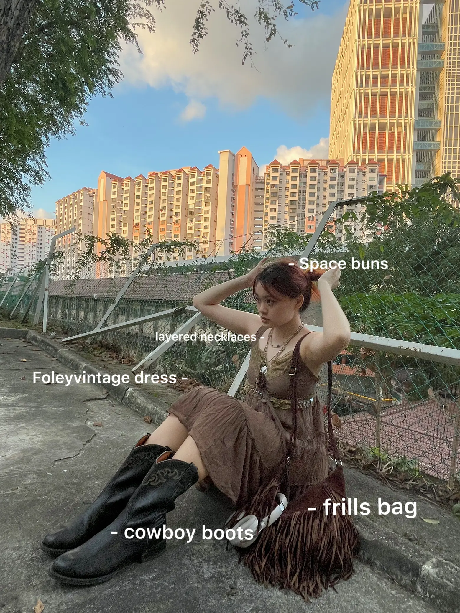 A Simple Guide To The Fairycore Aesthetic: Lifestyle, Outfits