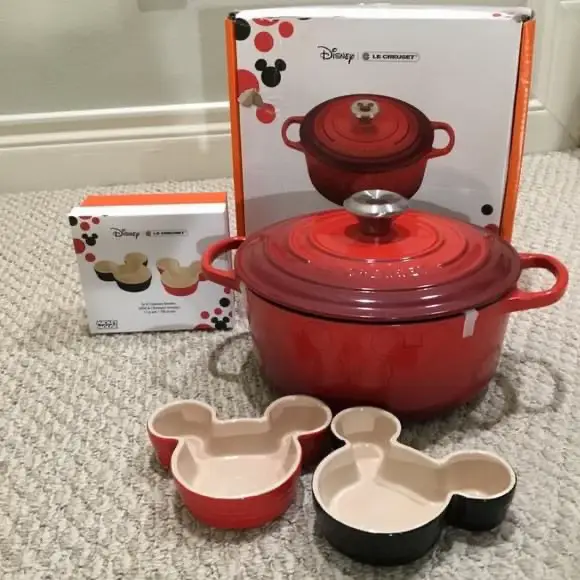 Disney Mickey Mouse x Le Creuset Taiwan 7-11 Limited 6 Mini Round