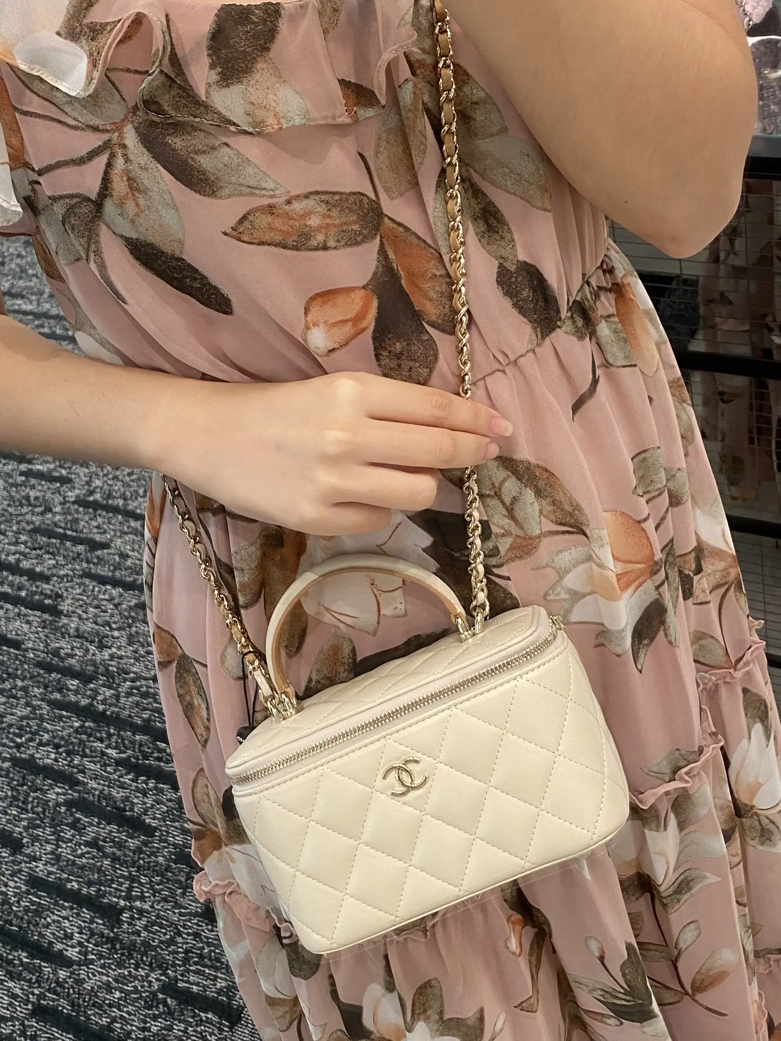 coco chanel pink purse