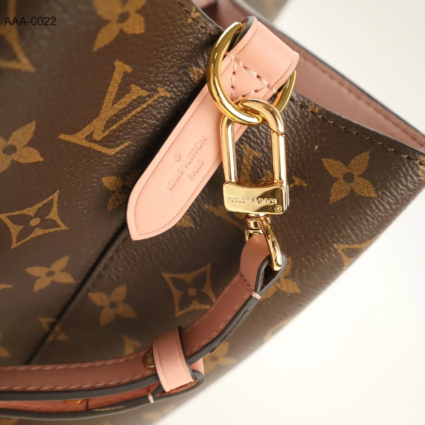 9 Louis Vuitton Neverfull Dupes That Are Even More Beautiful - The