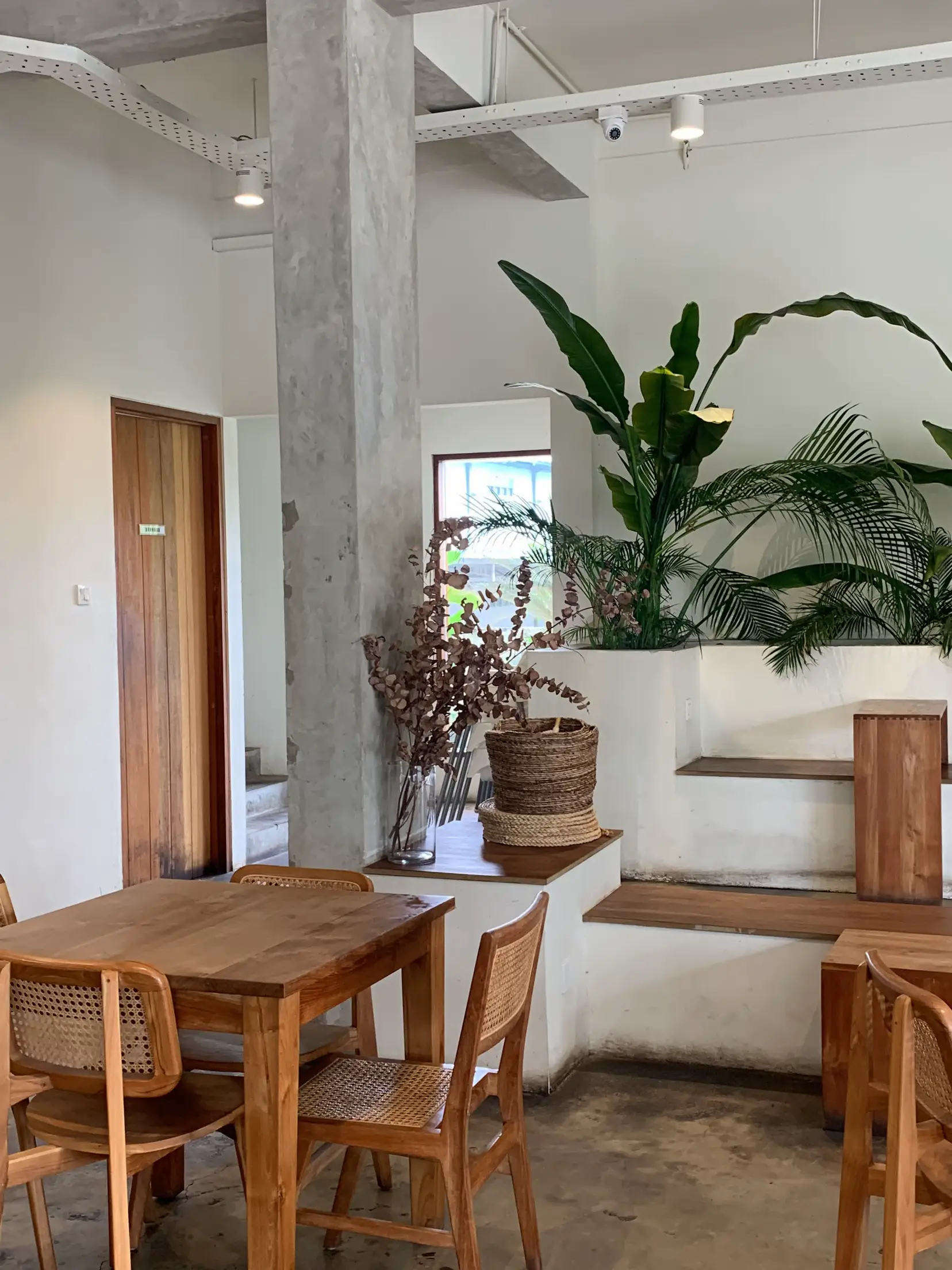 MUSTTRY CAFE in batam HOODS COFFEE *ੈ♡｡ Gallery posted by ashley 𓇼 Lemon8