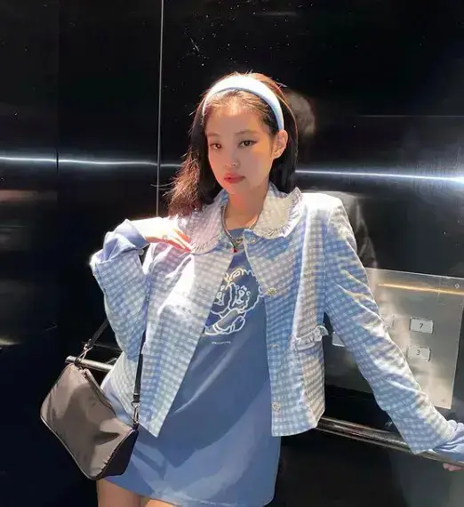 Jennie Blackpink Style Bag Review!!! : Nieeh. | Gallery posted by