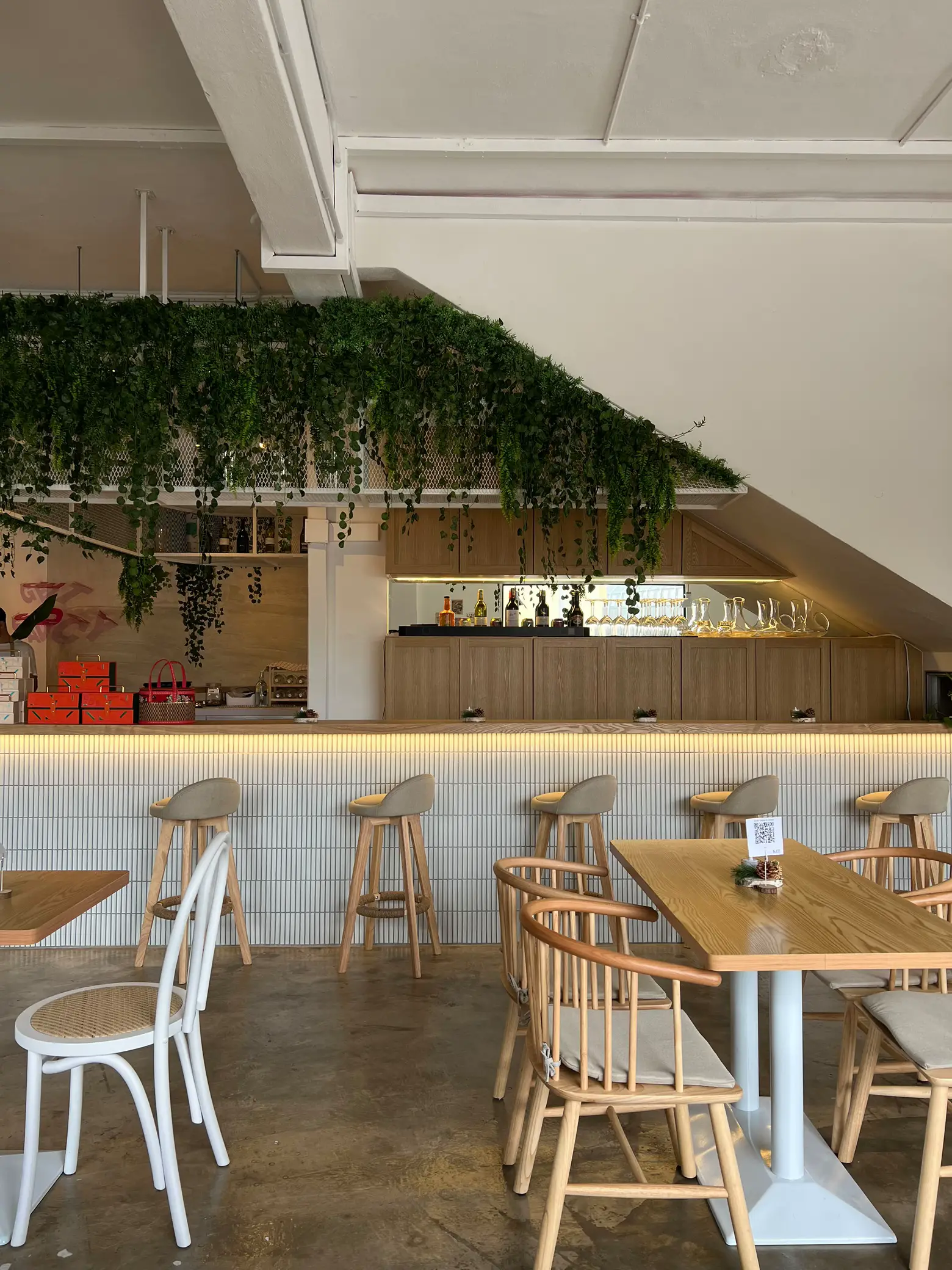 Cafe Hopping Basil’s Food Foundry (BFF Cafe) Galeri disiarkan oleh