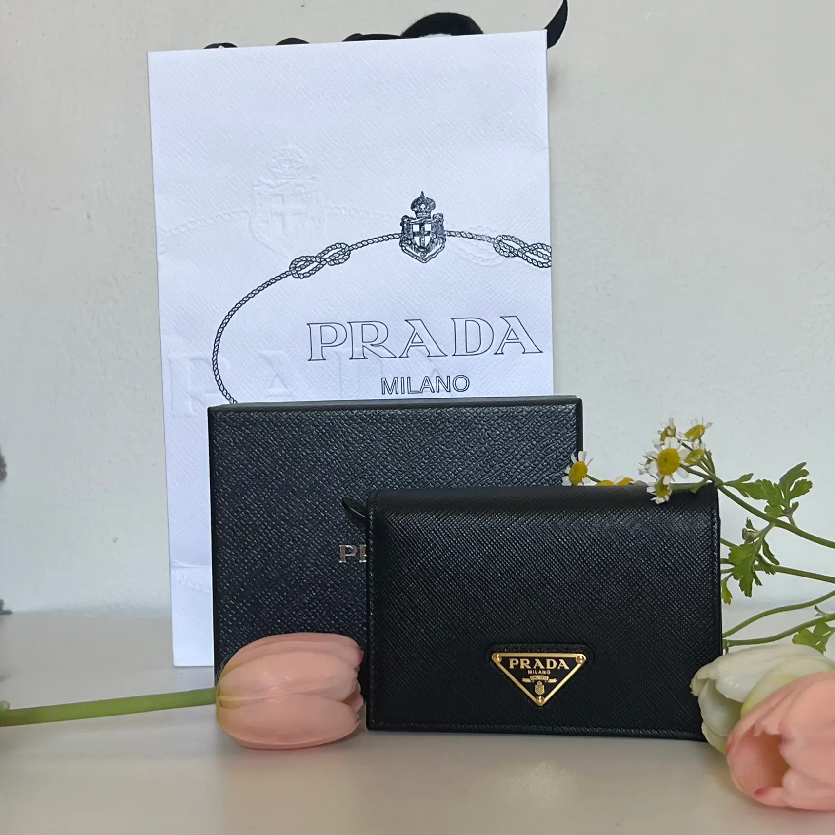 Prada small saffiano leather wallet online price