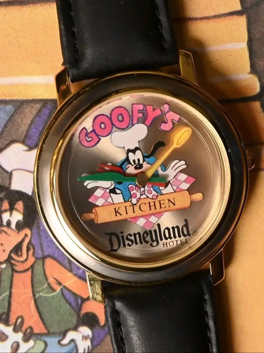 ヴィンテージディズニーグーフィーのキッチンウォッチ 