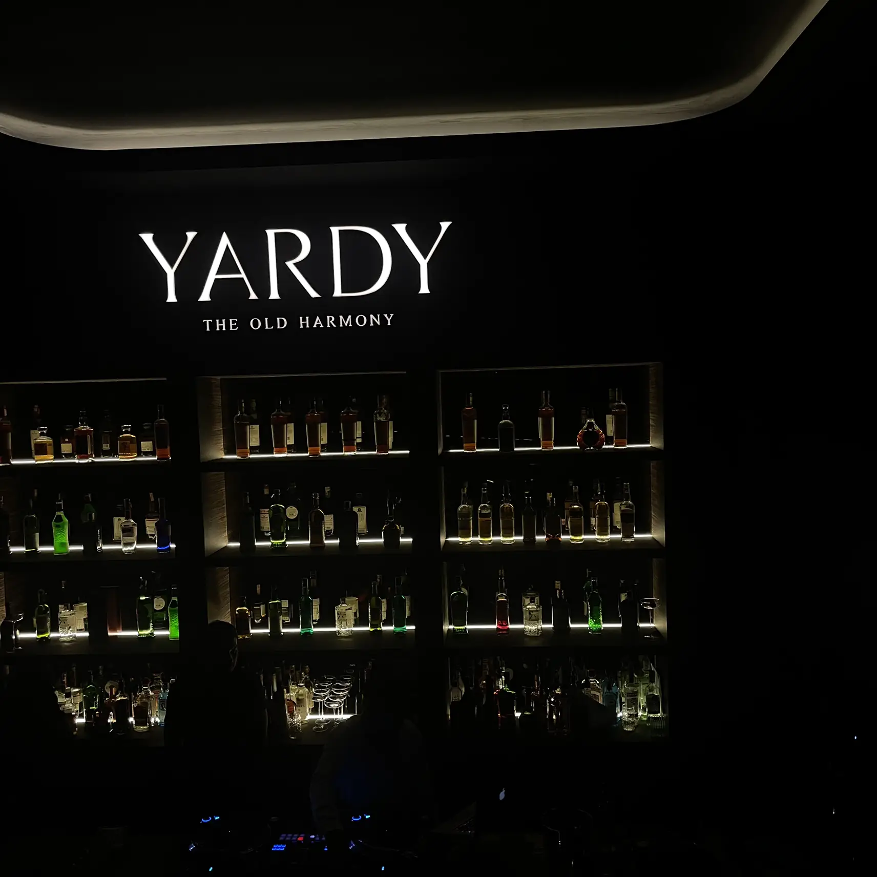 Yardy Rum Bar - l6x5twf