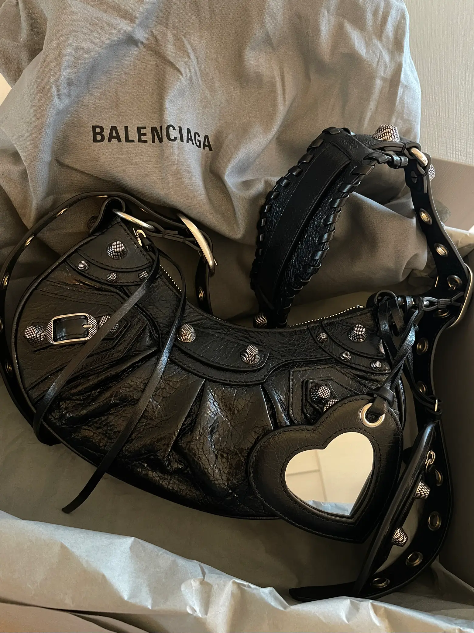 Balenciaga Graffiti City Small, unboxing