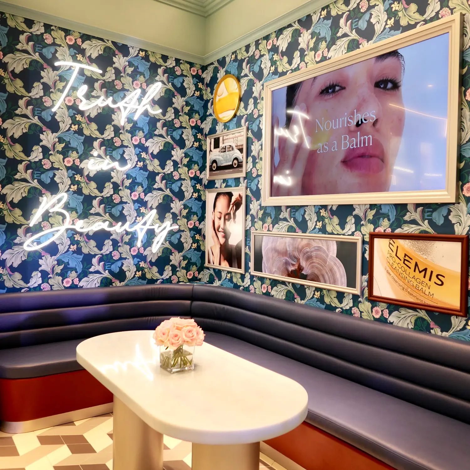 Elemis Flagship Store At Central World แกลเลอรีที่โพสต์โดย Mommie LP Lemon8