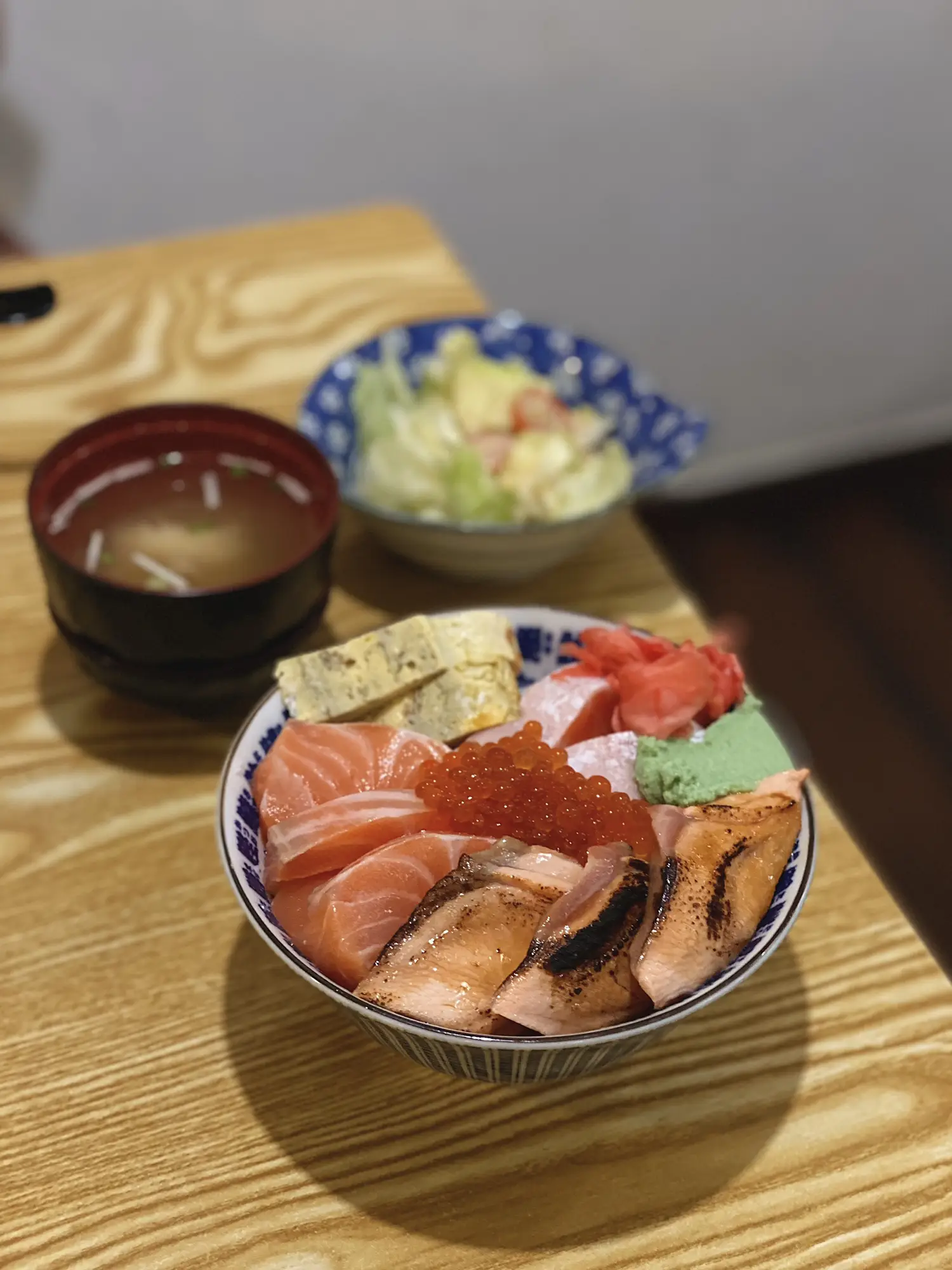 Small & Humble Japanese Food Tucked in the West's images(1)