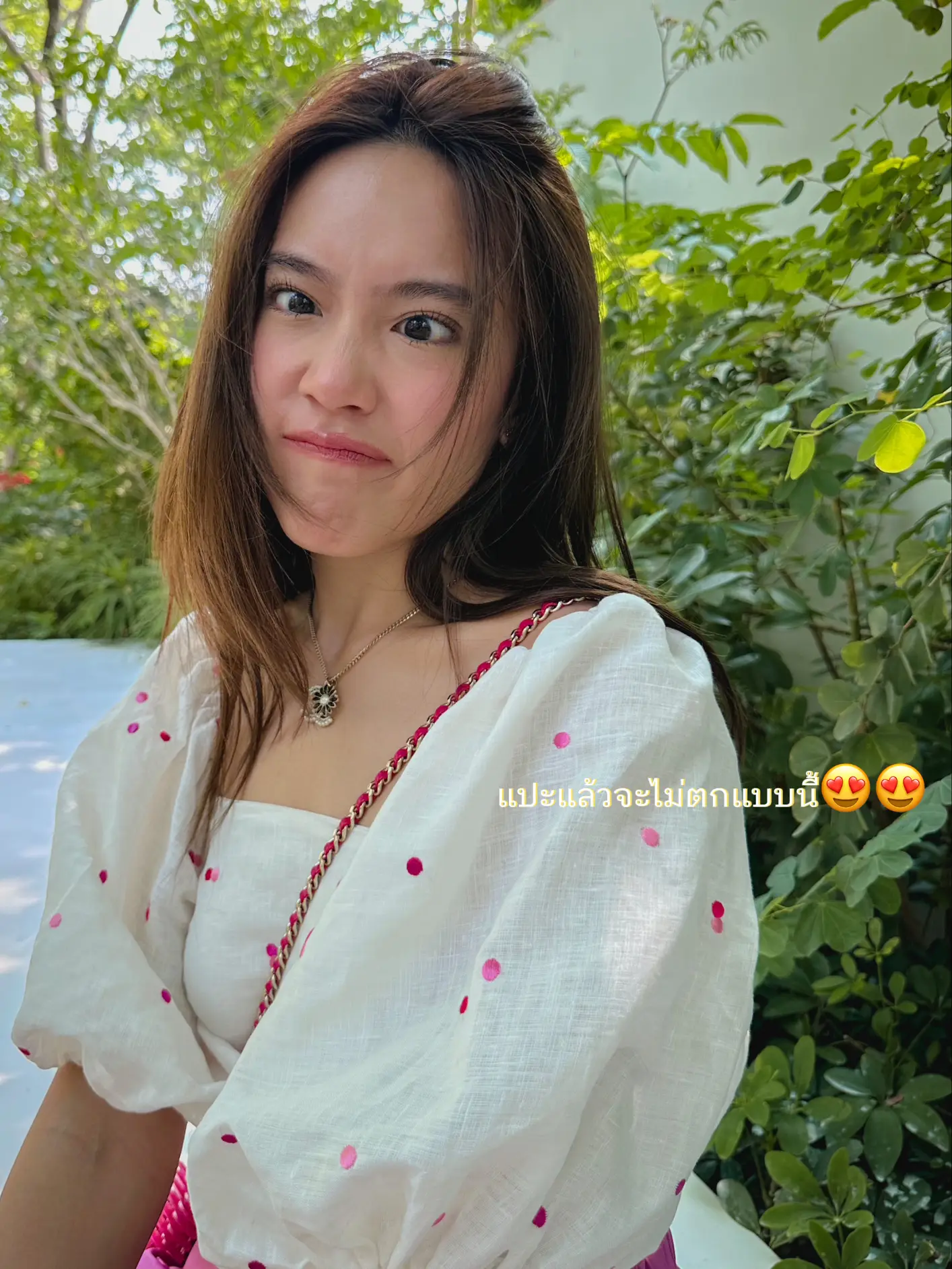 Adhesive corkcovered drug sign and pornproof doublesided tape