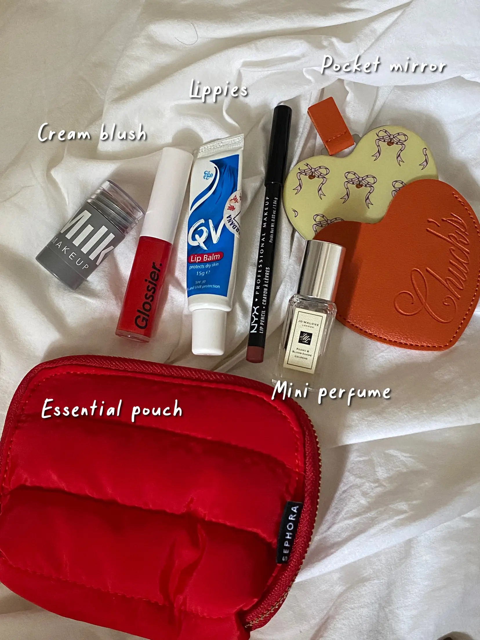 What's in My Longchamp Pouch, Le Pliage Neo Pouch