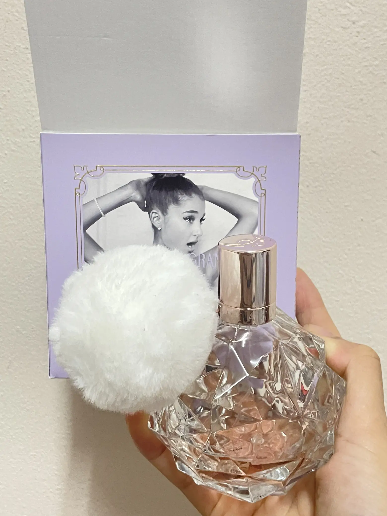 น้ำหอม Ariana Grande ARI EDP หอมหวานสาวน้อยลูกคุณหนู | Gallery posted by  Daysi Kim | Lemon8