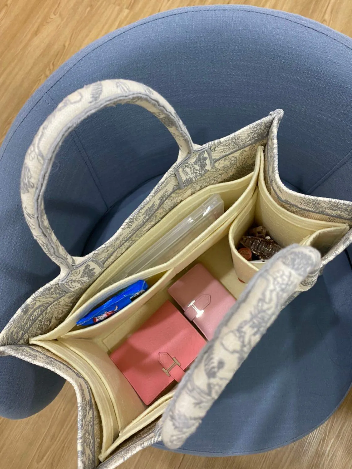 Dior book tote online bag insert