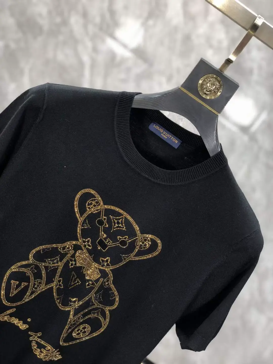 LOUIS VUITTON BLACK FLOWER LOGO, Gallery posted by Dico_Italy