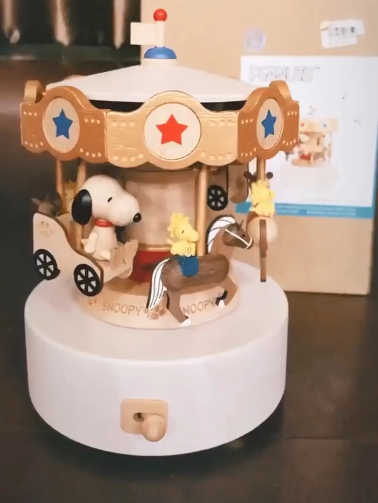 Wooderful life スヌーピー WOODEN MUSIC BOX（Sanrio Music