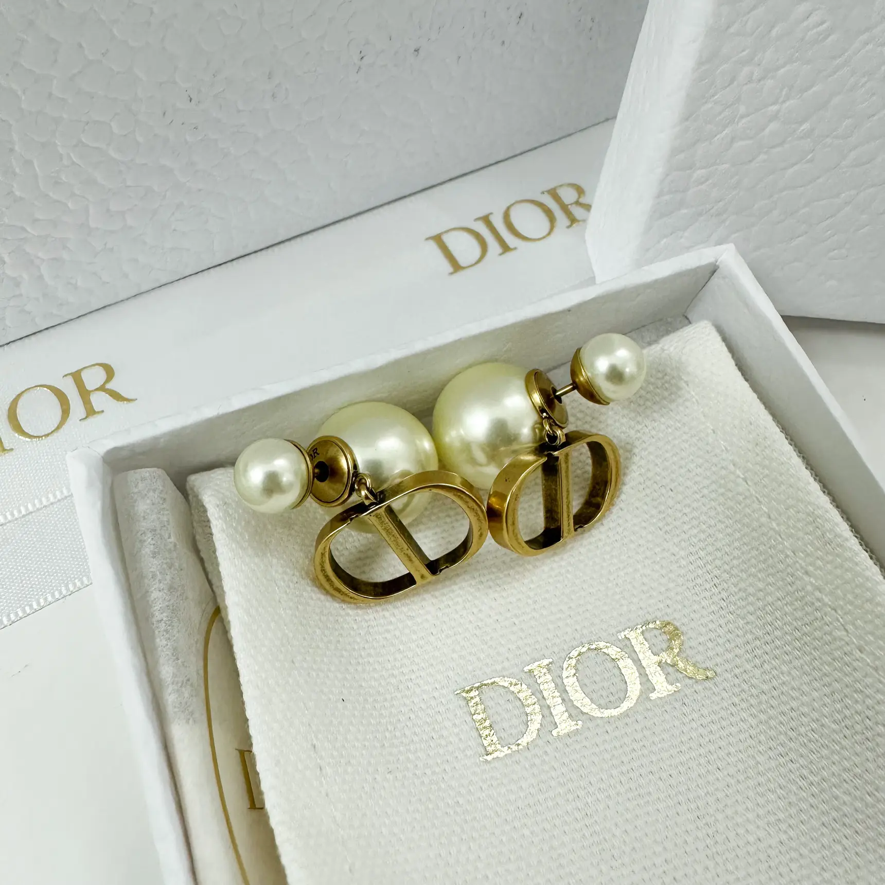 Dior 2025 earrings sale