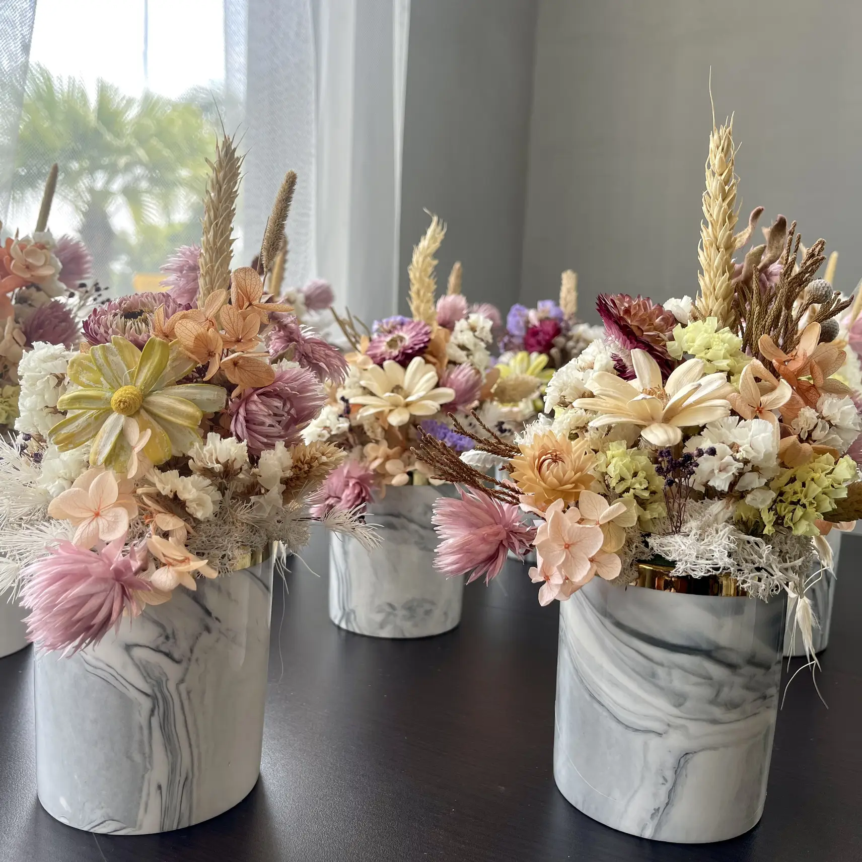 Preserved + dried flowers arrangement | Petale Floralが投稿した