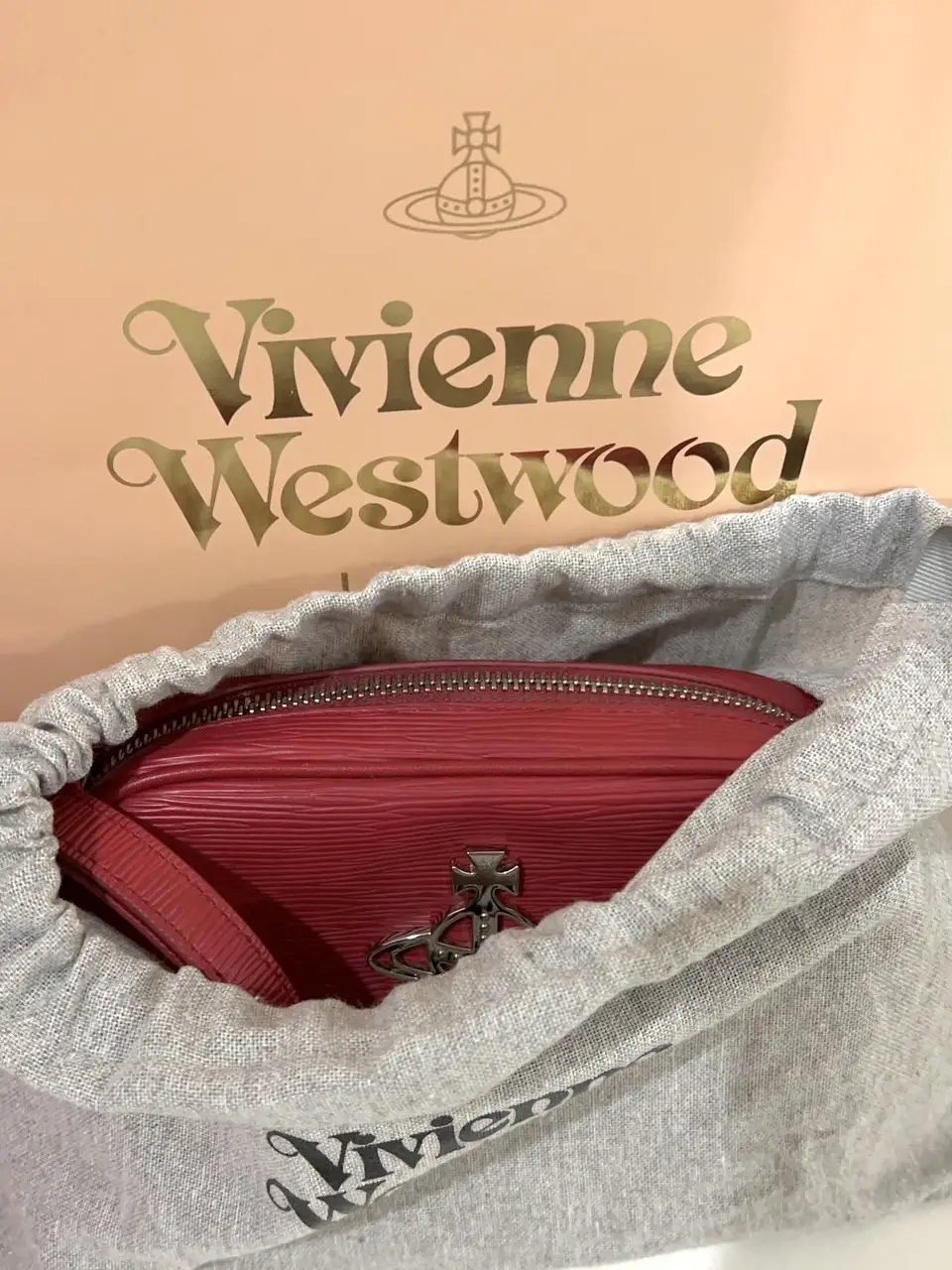 Vivienne Westwood bag  Vivienne westwood bags, Fashion, Bags