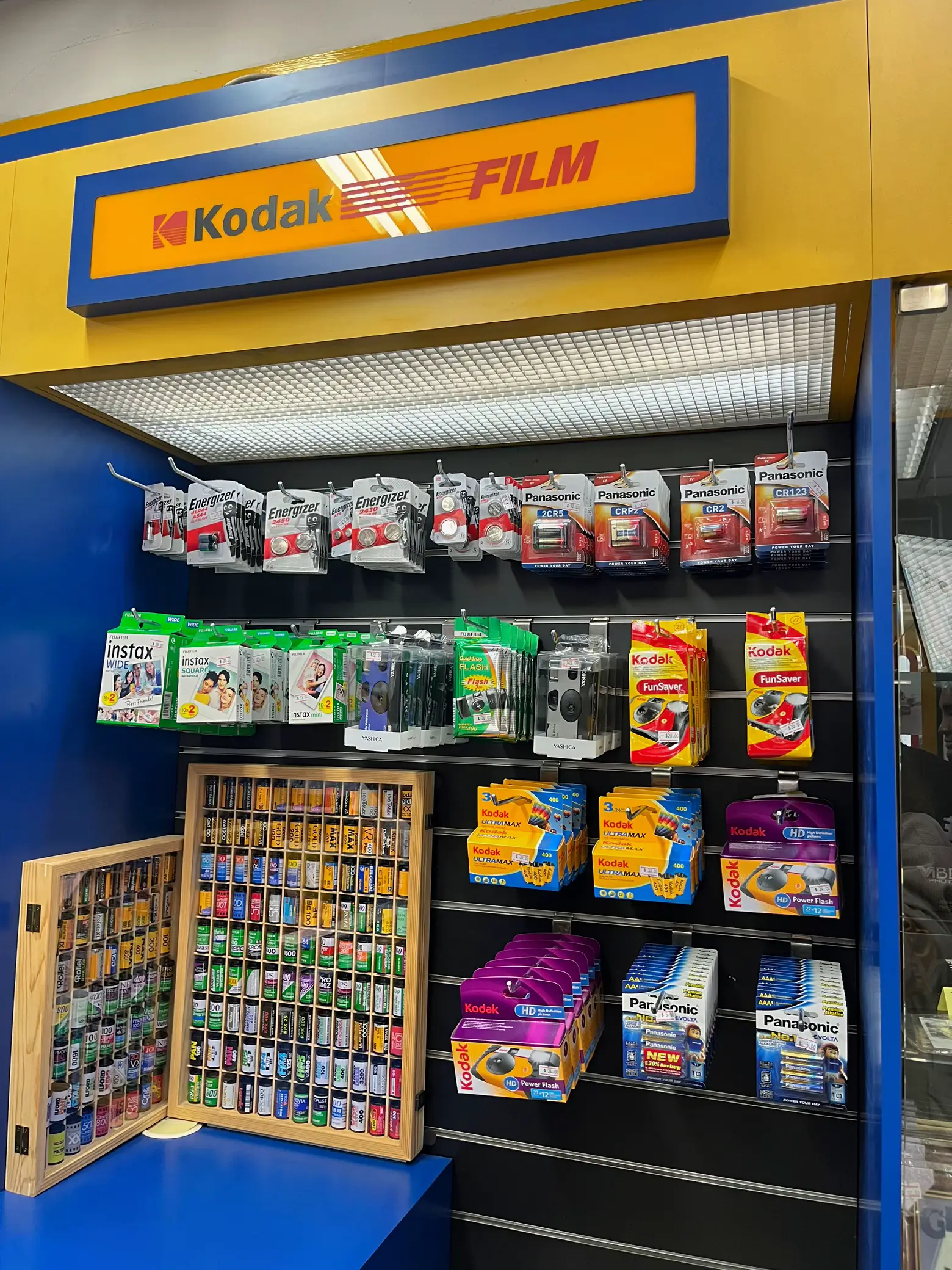 Whampoa Colour Centre Cheapest film in SG Gallery posted by Jeslyn