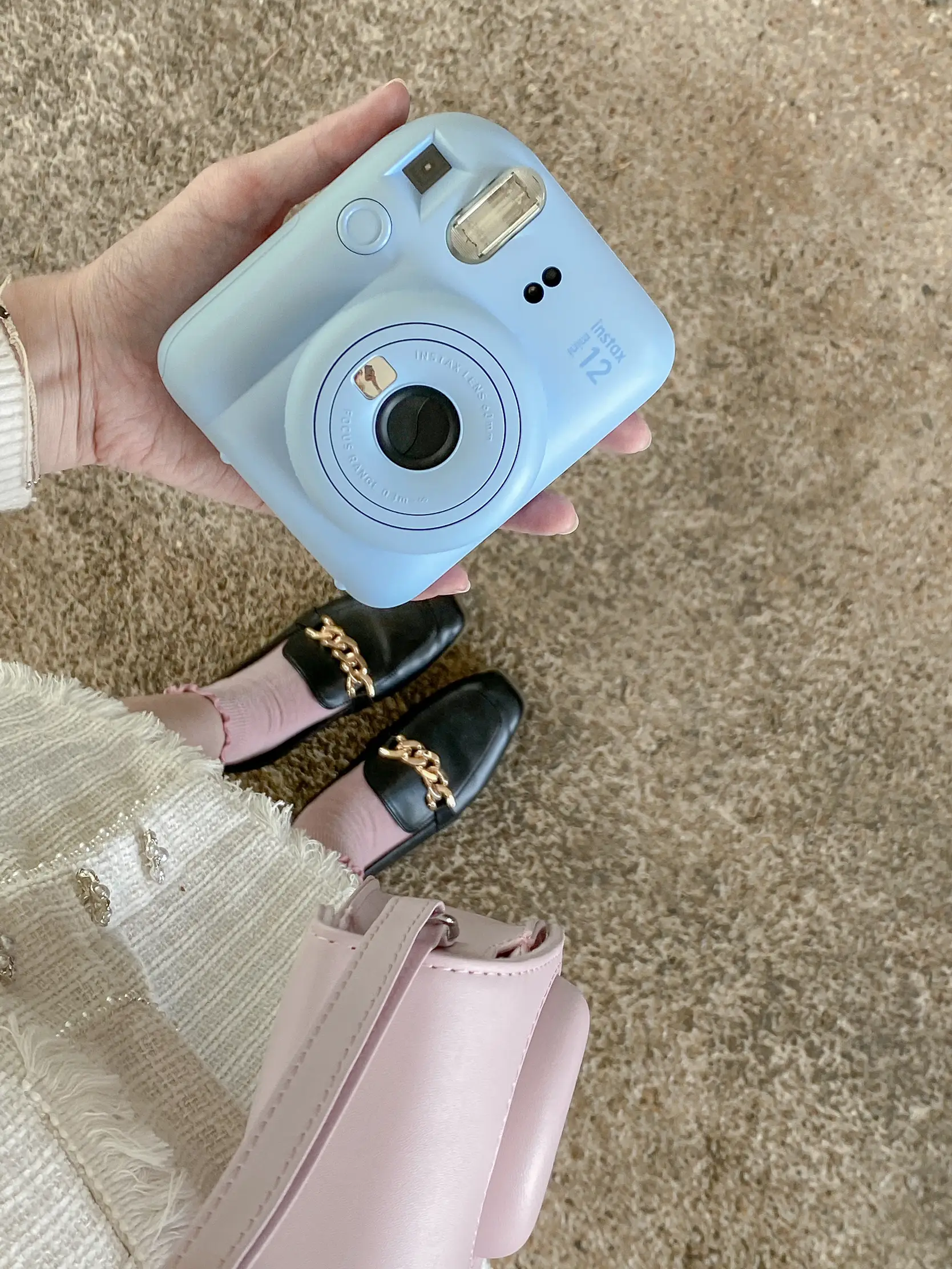 How is the Fujifilm Instax Mini 12 different from 11?, Gallery posted by  เนก๋วยจั๊บ