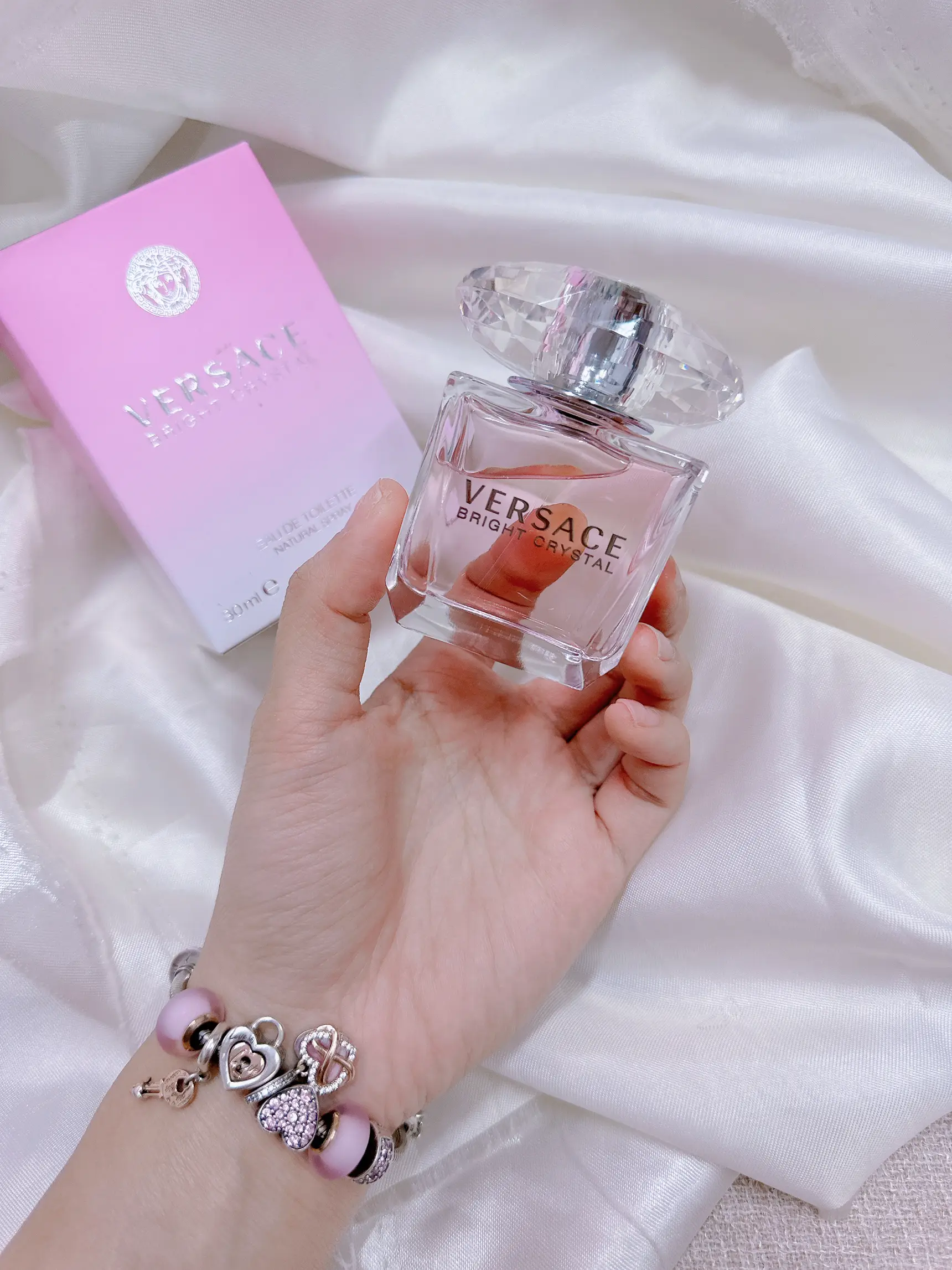 REVIEW VERSACE perfume bright crystal hit girl can use many ages