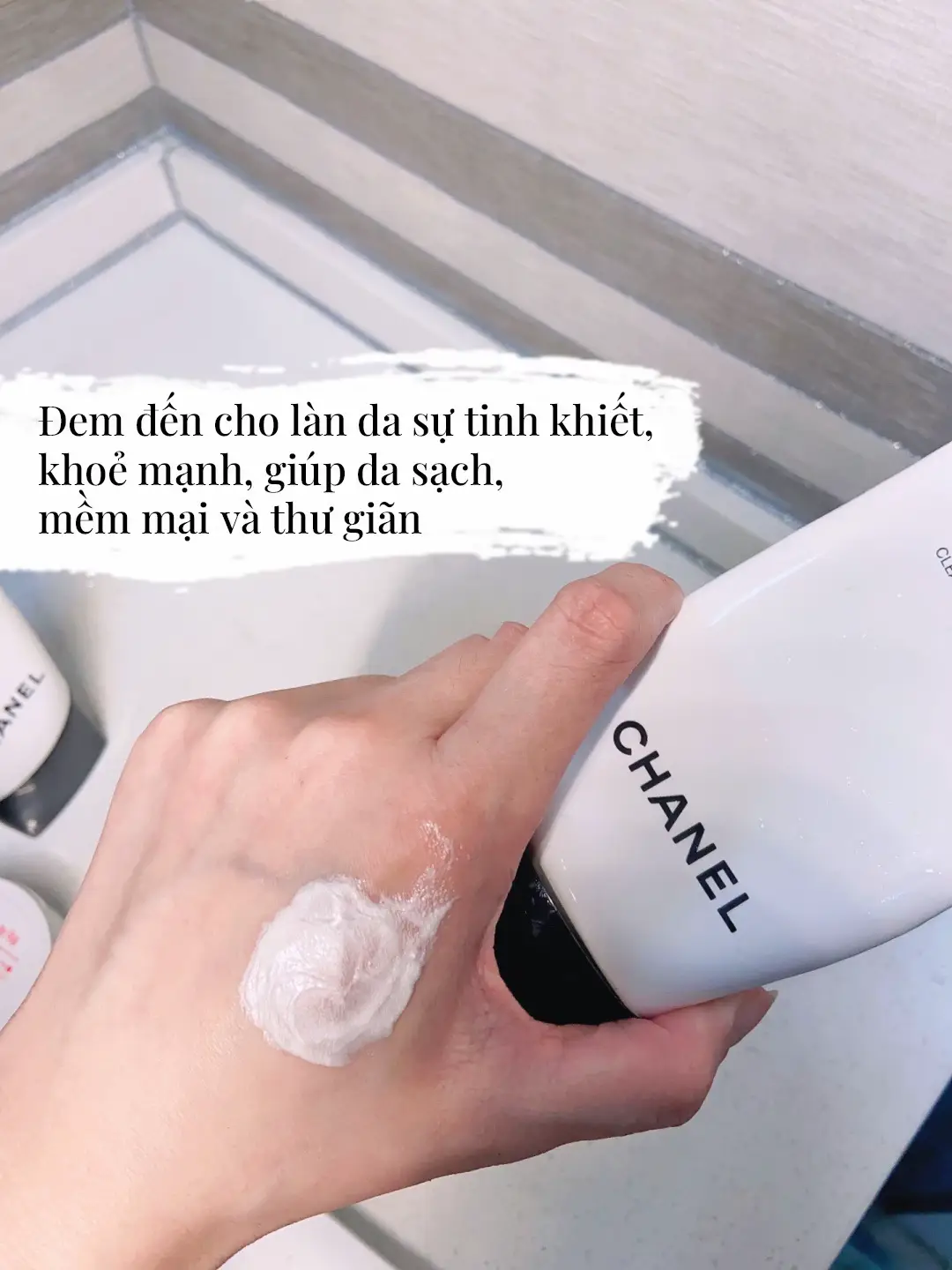 Chanel Le Blanc Mousse Nettoyante Foam Cleanser in 2023