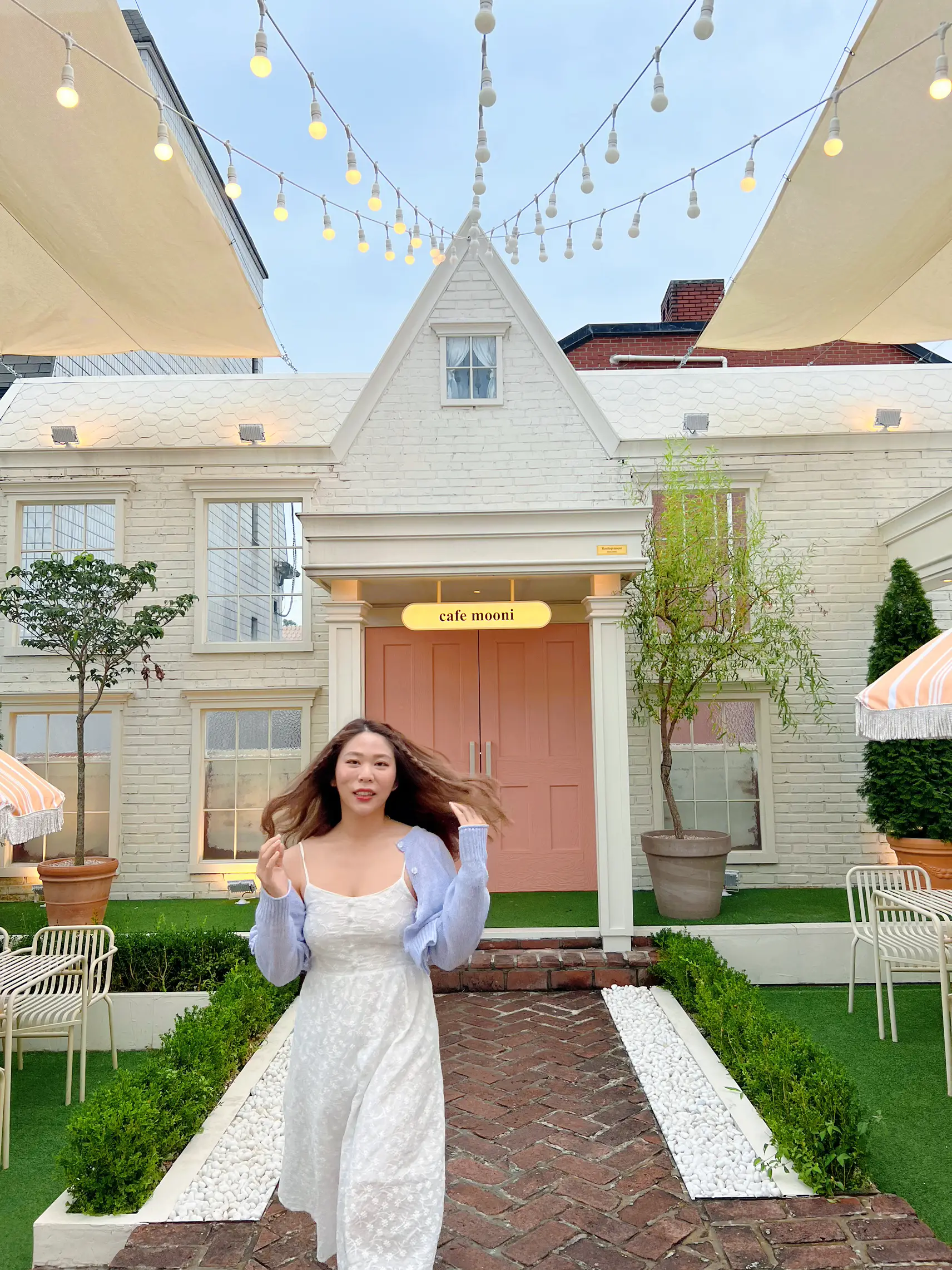 Cafe mooni in Apgujeong แกลเลอรีที่โพสต์โดย FYFiEYA Lemon8
