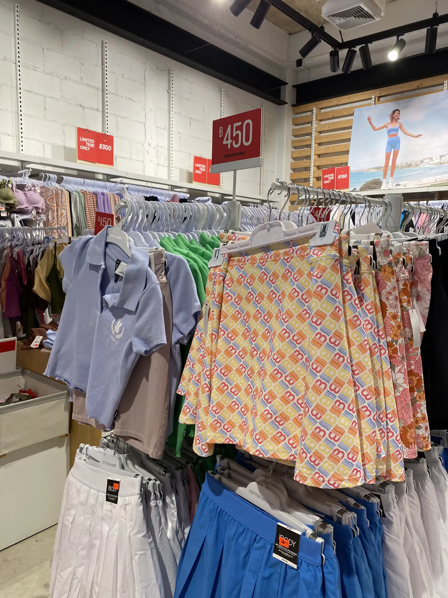 พาทัวร์ Cottonon Outlet ลดจุกๆทุกตัว เริ่มต้นที่30บาท🔥 แกลเลอรีที่