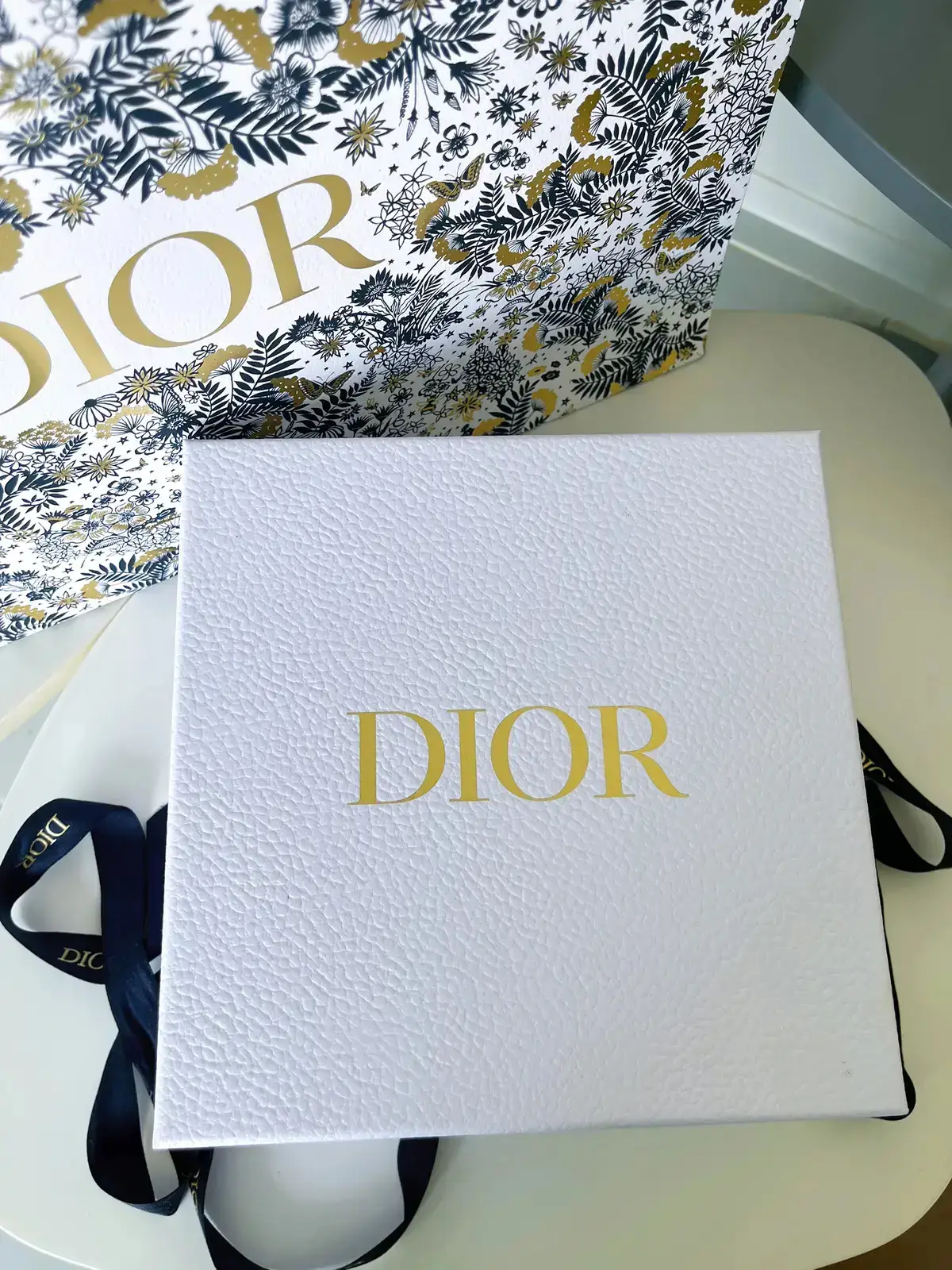 Unboxing Dior cosmetics ✨ cute potion / giveaway label 💕 | Gallery posted  by Jii_Jii | Lemon8