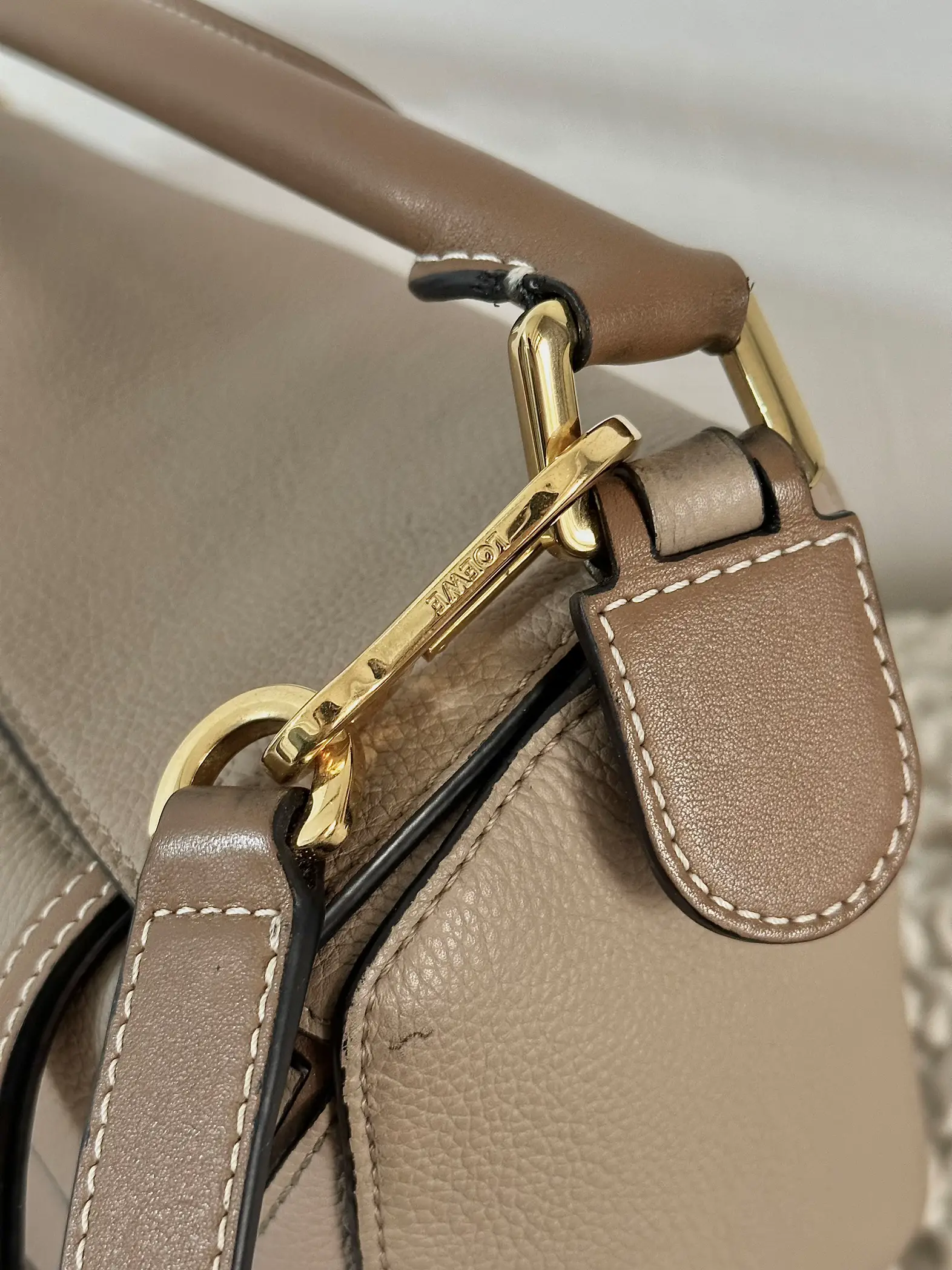 LOEWE SMALL PUZZLE BAG REVIEW, CLASSIC OR TREND?, TRY ON, PROS AND CONS