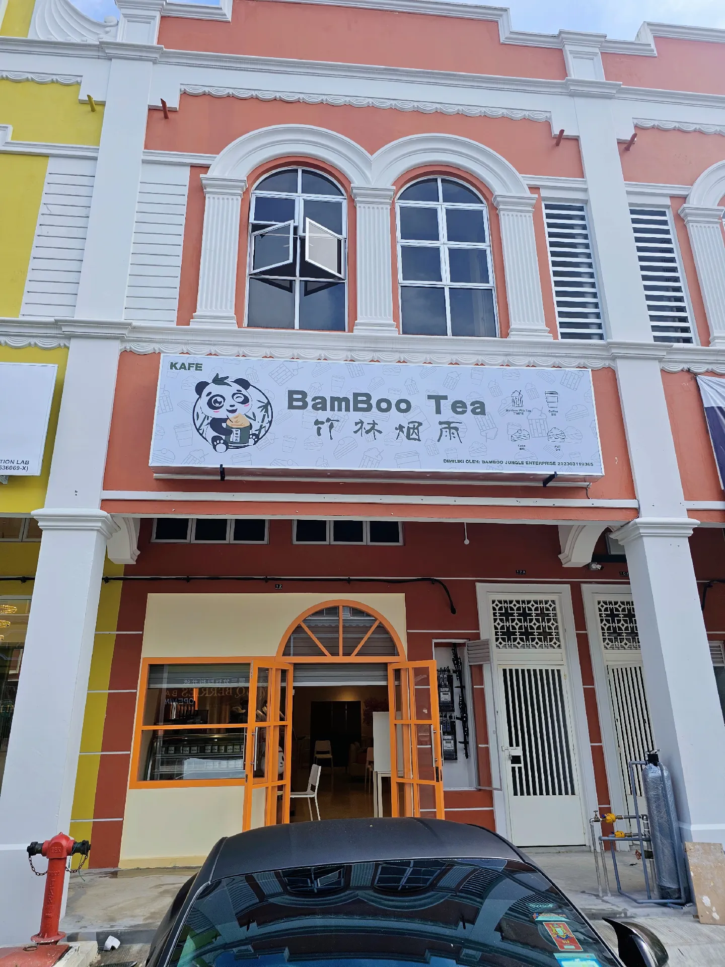 Newly In JB The Bamboo Tea Cafe Galeri disiarkan oleh Waolifeblogger
