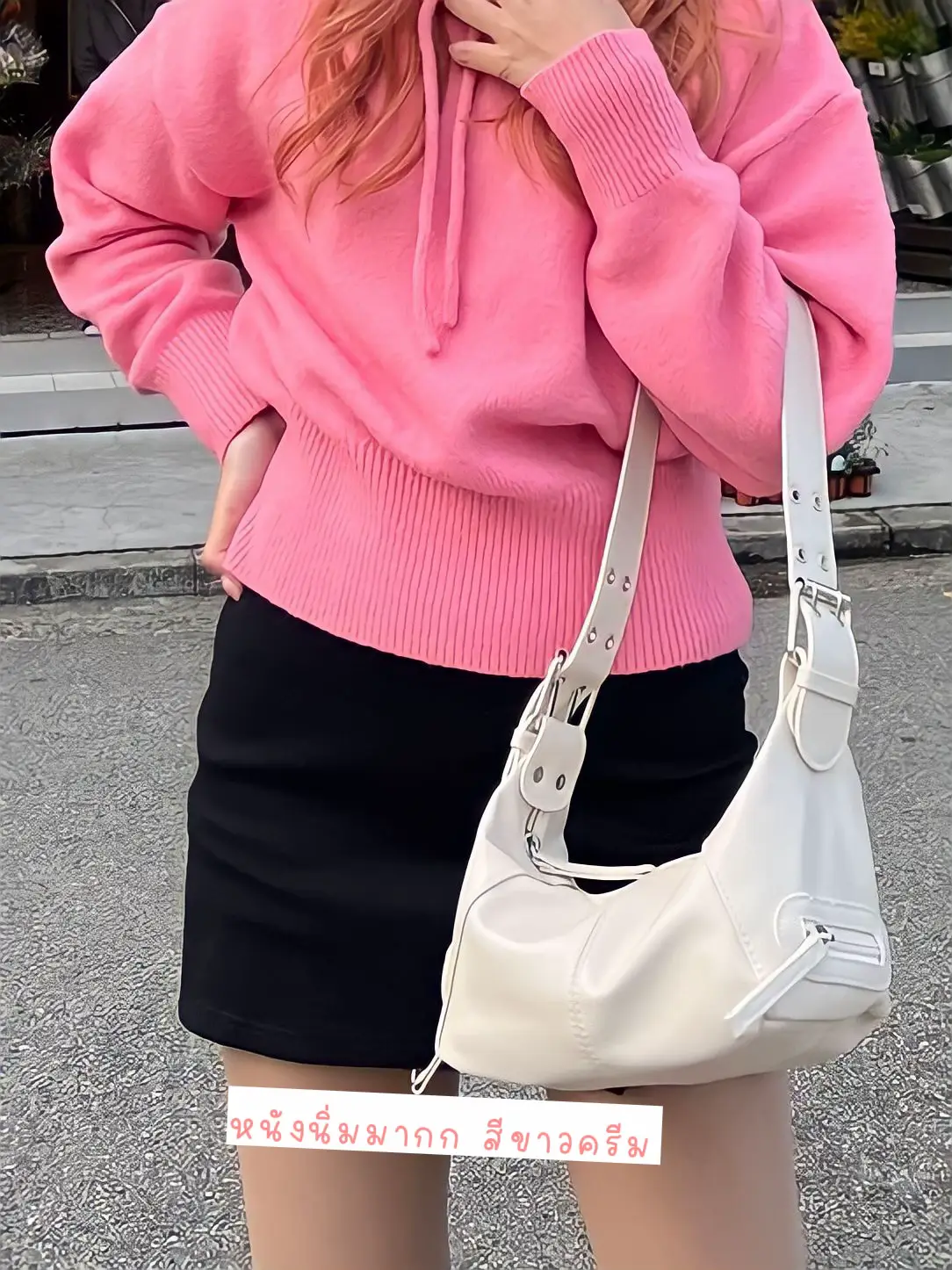 Adorable Y2k pink purse. Very Louis Vuitton esque - Depop