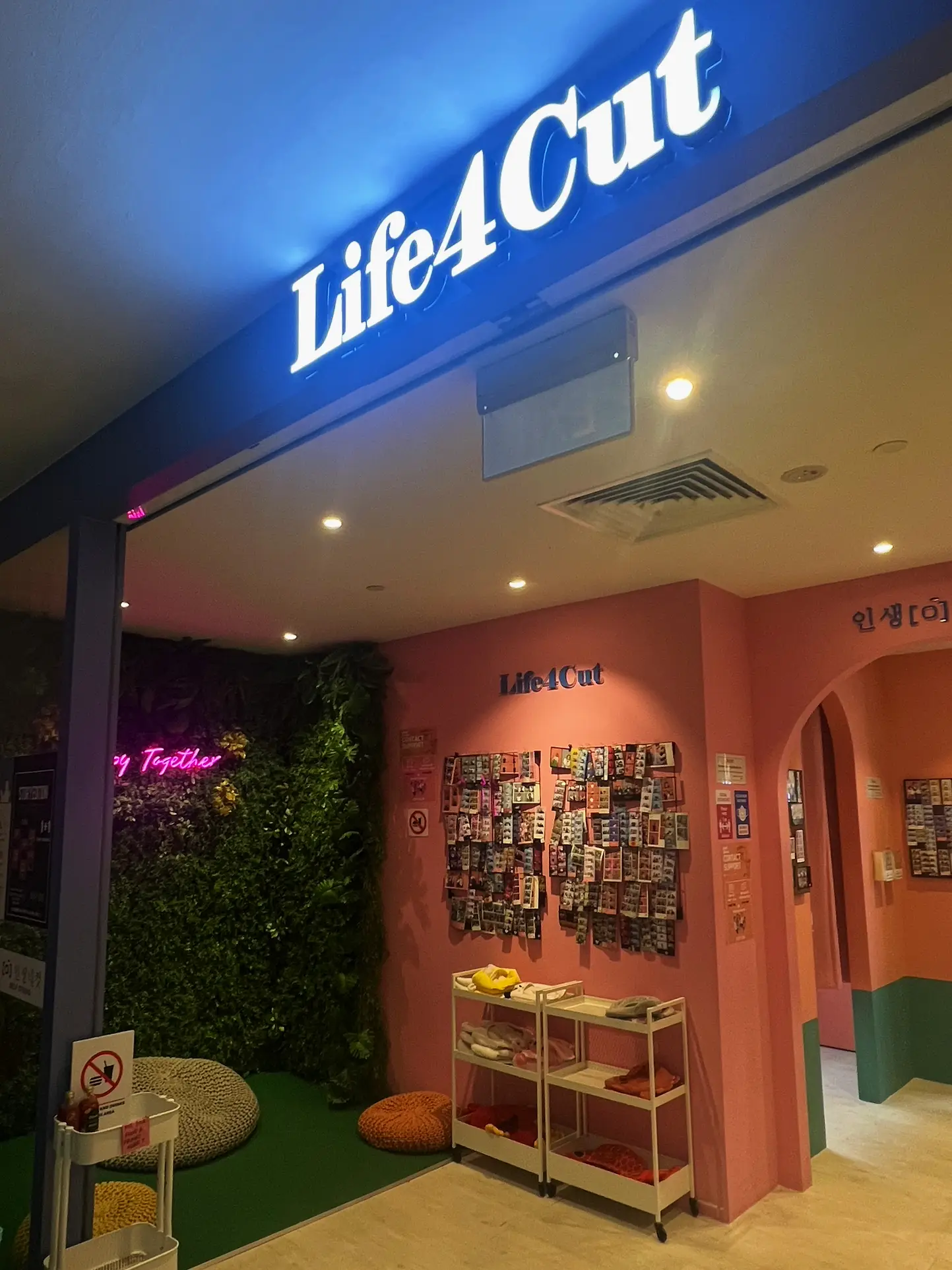 Your Next Date Idea At A Korean Photobooth Gallery Posted By Shan your-next-date-idea-at-a-korean-photobooth-gallery-posted-by-shan