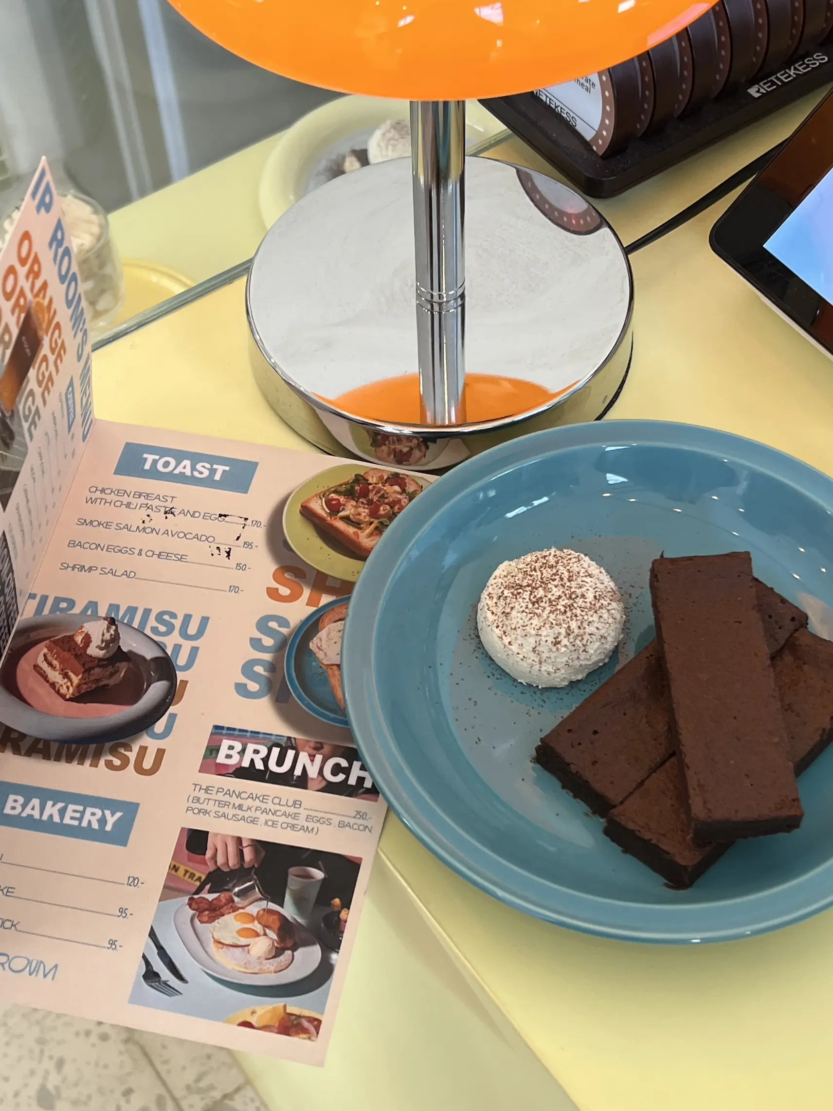 คาเฟ่เกาหลีสดใส สุดคิ้วท์ย่านสะพานควาย - IP Room 📺 | แกลเลอรีที่โพสต์ ...