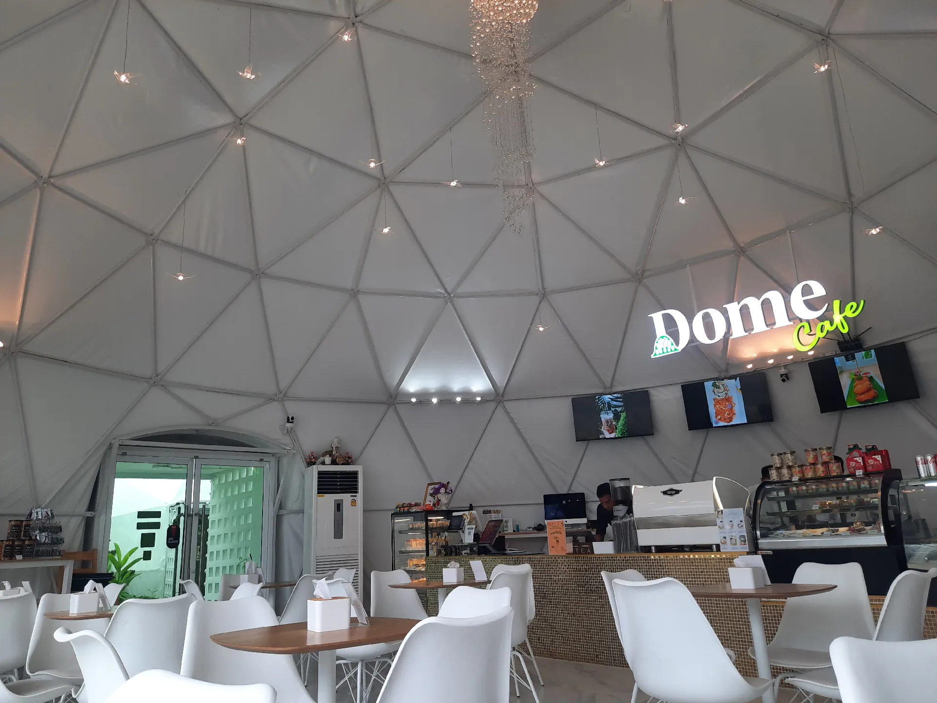 🏕ร้านสวย..บรรยากาศดี..ต้องที่นี่🌲DOME CAFE แกลเลอรีที่โพสต์โดย น้ำไงจะใครหละ💦 Lemon8