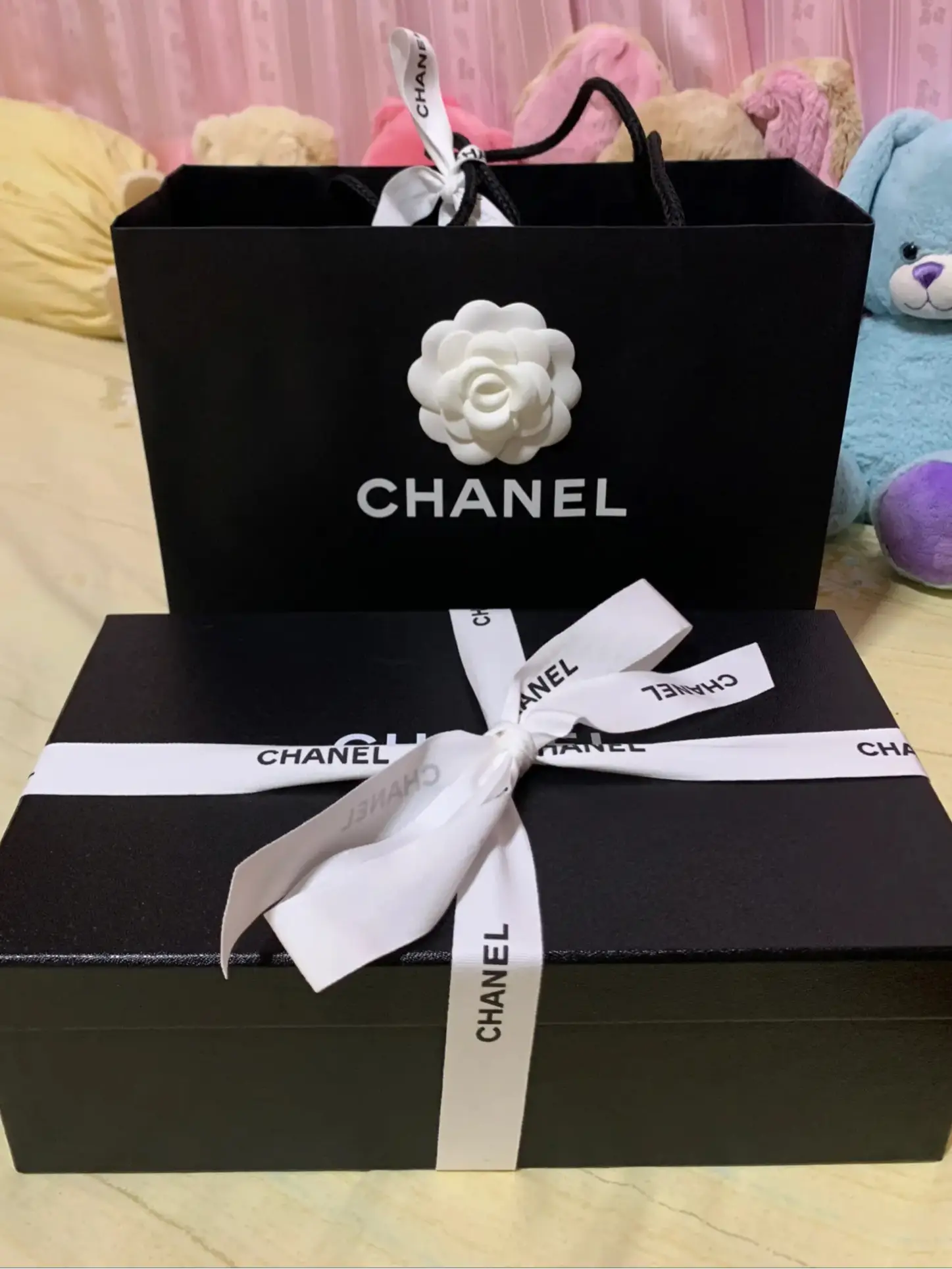Unbox Chanel💙🤍, Gallery posted by CH♡