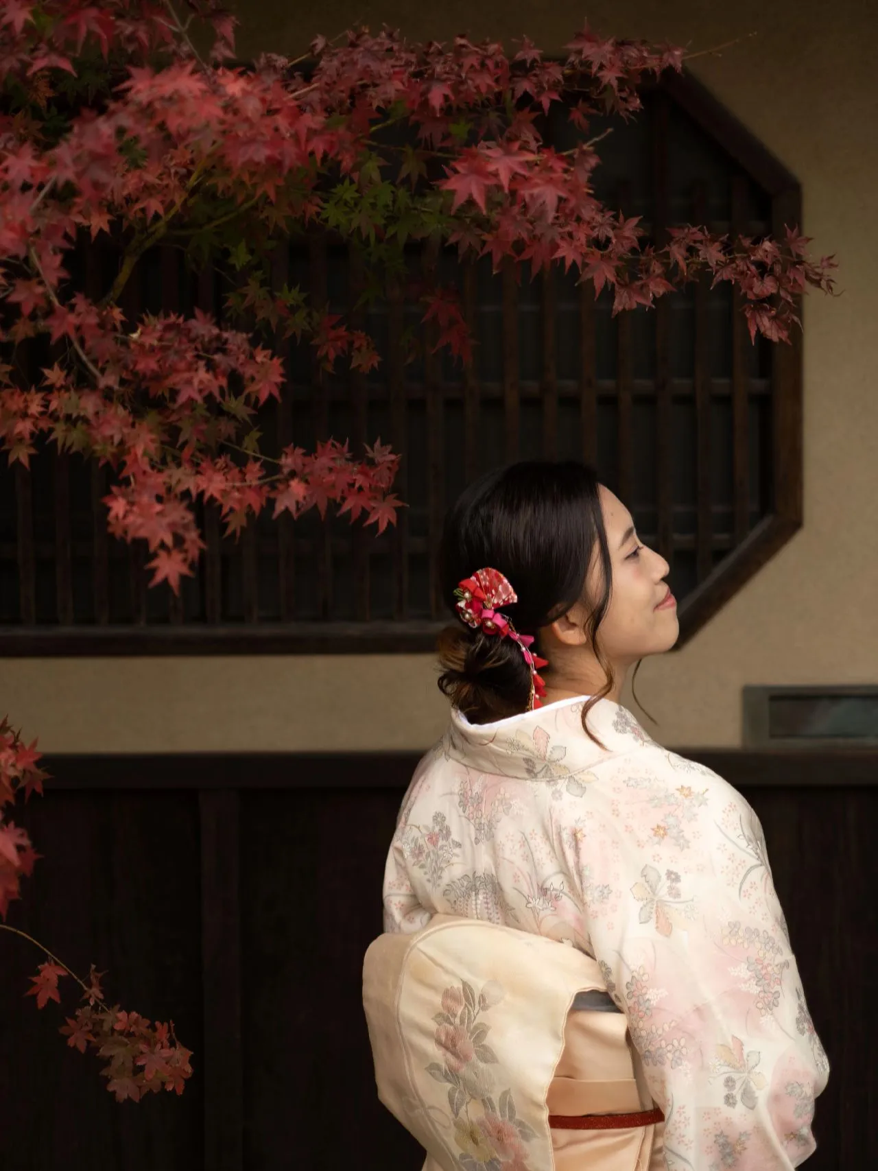 What's the difference between a kimono and a furisode? – Kimono Photo  Studio Wasabi Osaka