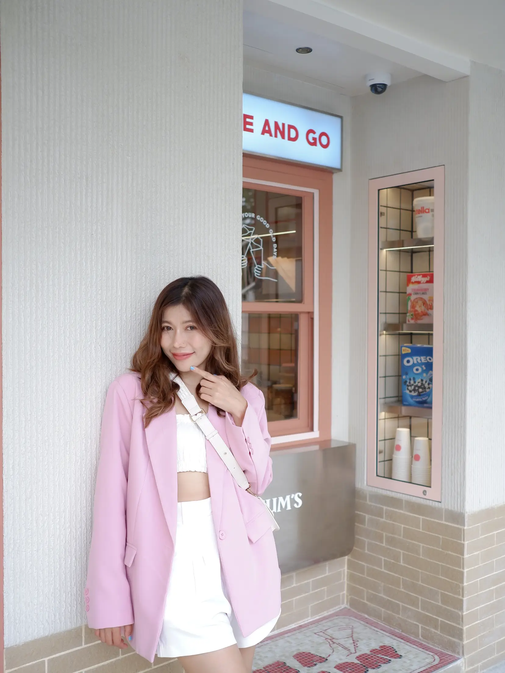 แมทซ์เบรเซอร์ไปถ่ายรูปที่คาเฟ่ ถ่ายยังไงก็ปัง | แกลเลอรีที่โพสต์โดย ...
