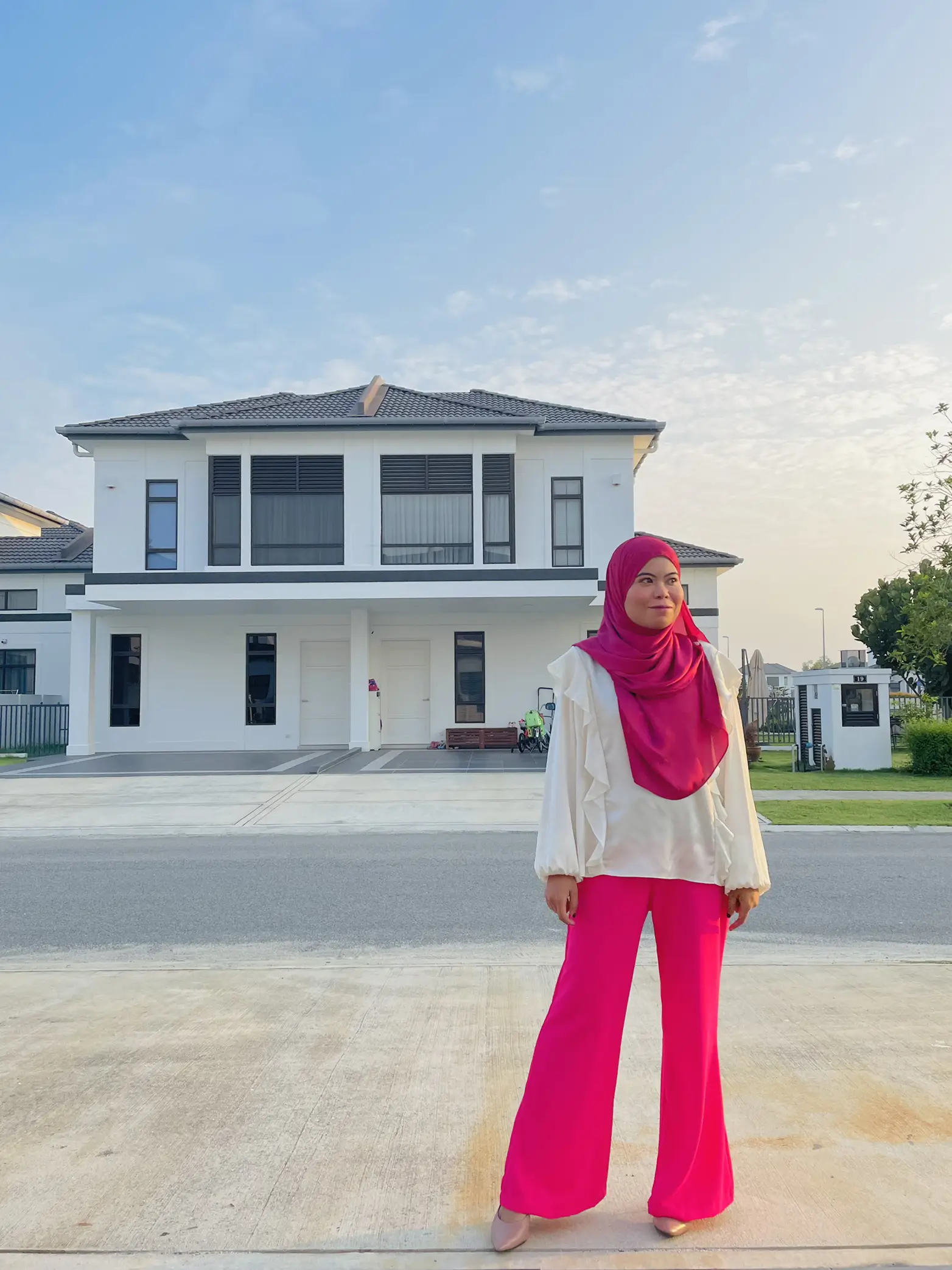 Hot Pink pants for the daysss🤌🏻, Galeri disiarkan oleh firajamain