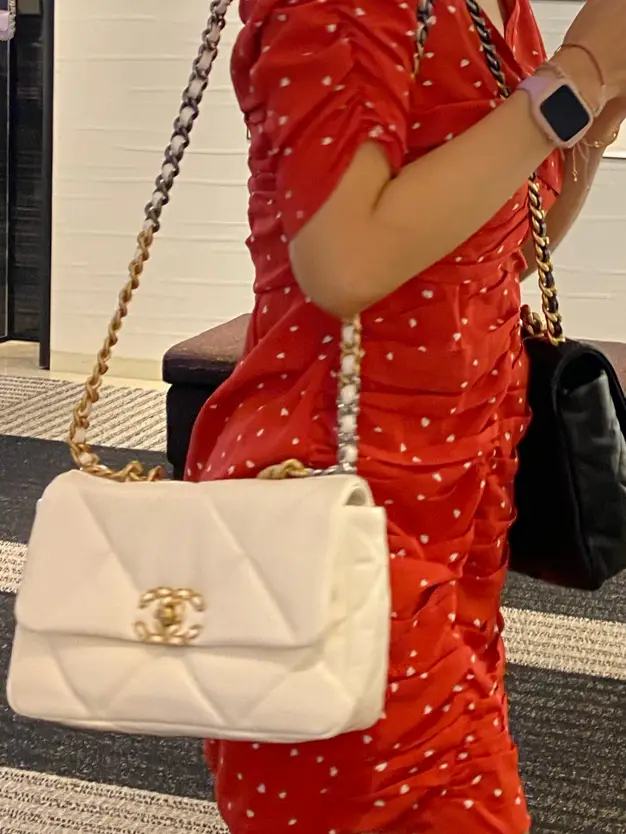 chanel 19 flap bag red